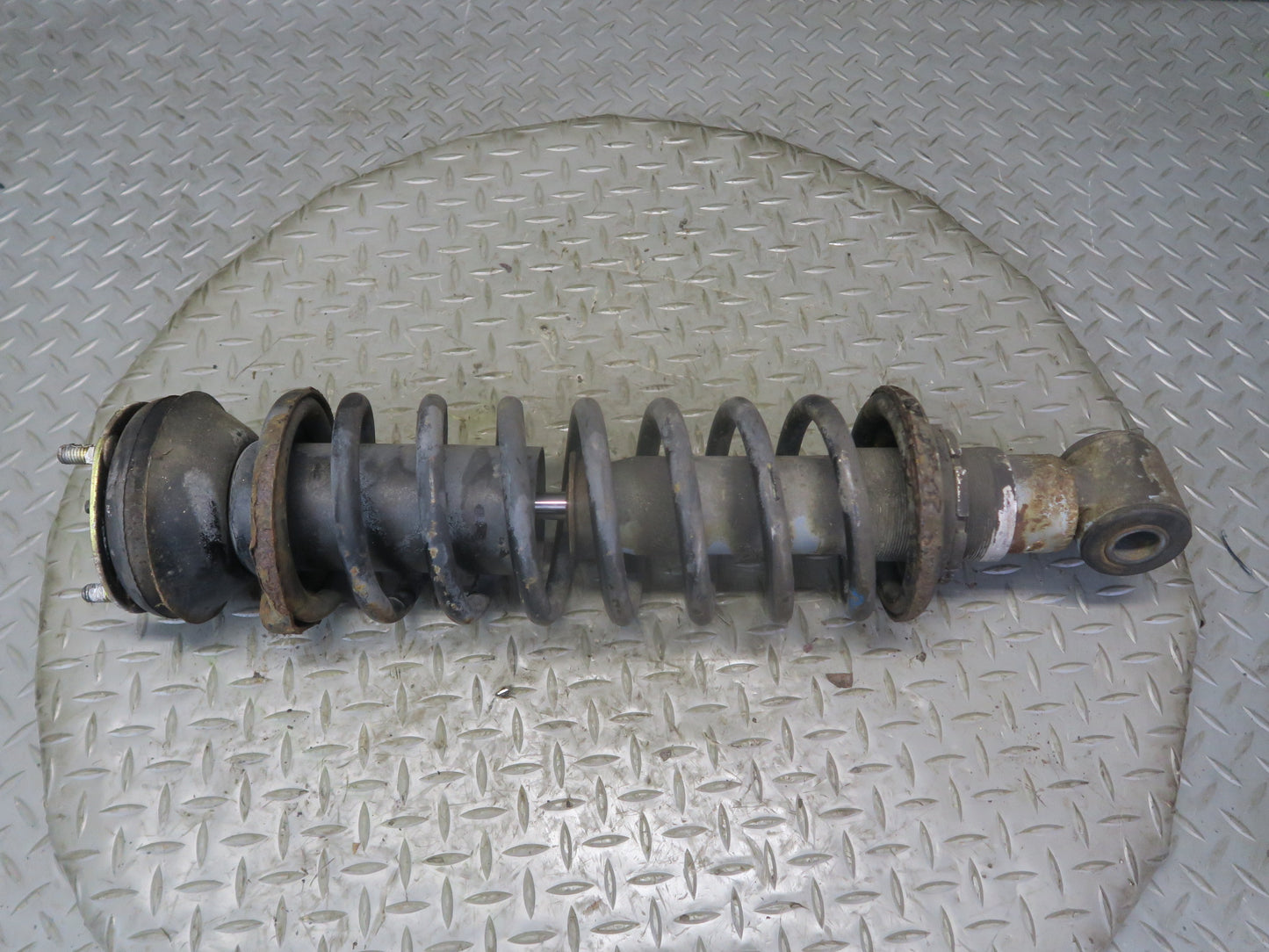 1983-1986 Porsche 928 S Rear Right Left Side Shock Strut Absorber W/ Spring Set