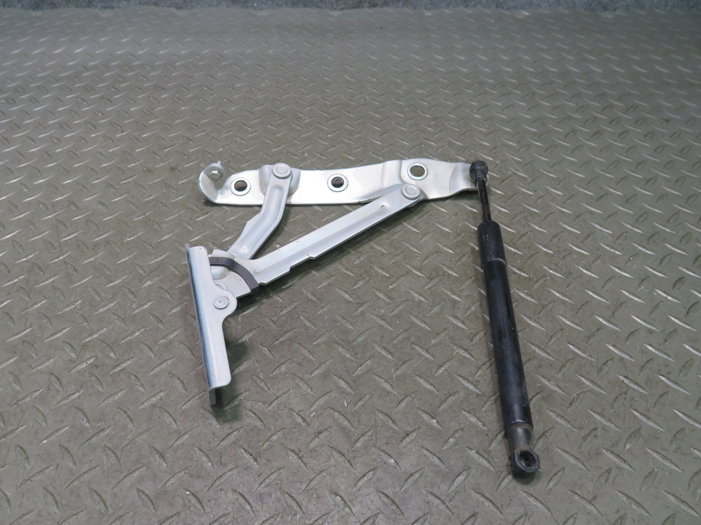 09-20 Nissan Z34 370Z Convertible Set of 2 Rear Trunk Hinge w Shock Support OEM