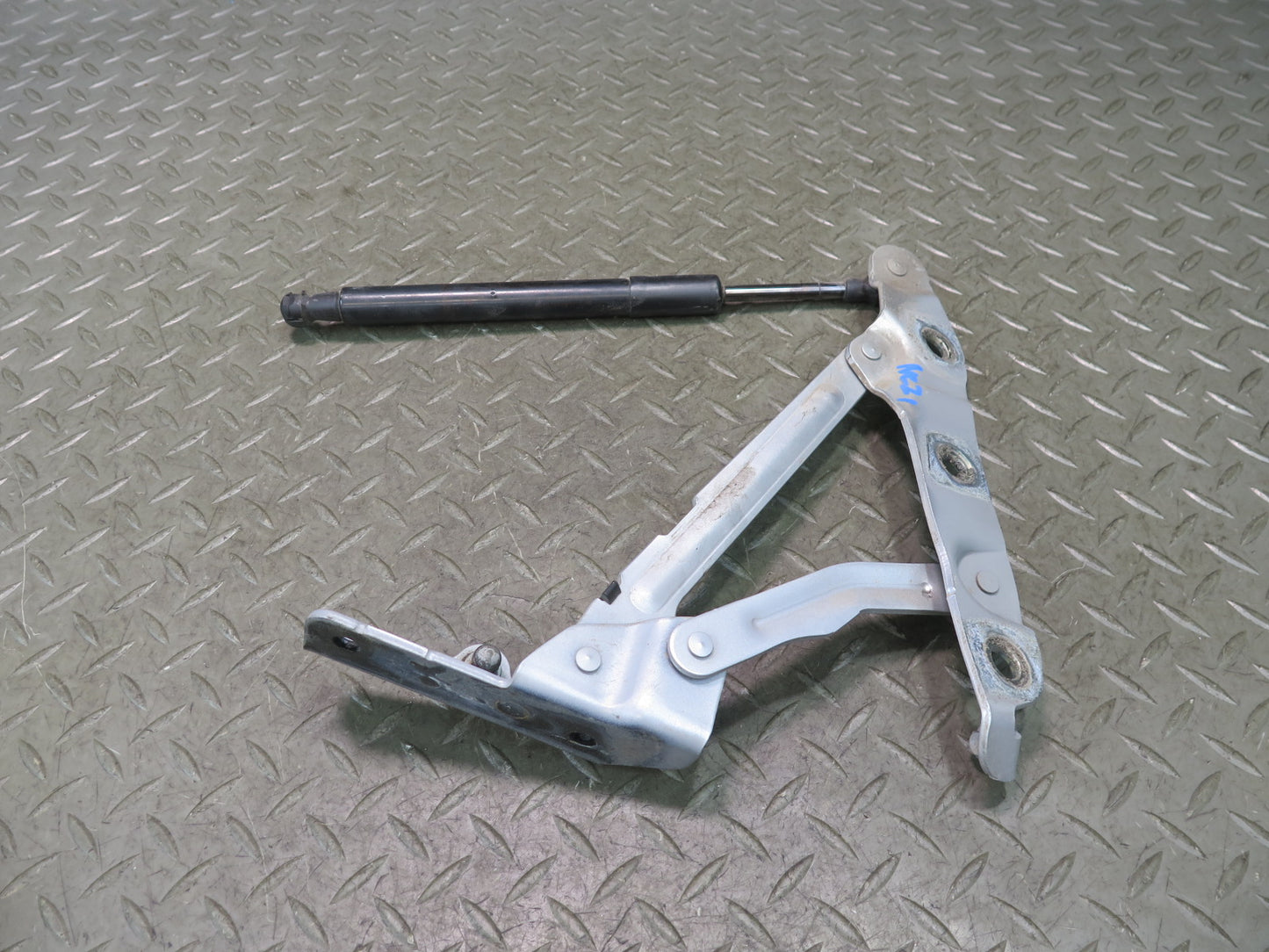 09-20 Nissan Z34 370Z Convertible Set of 2 Rear Trunk Hinge w Shock Support OEM