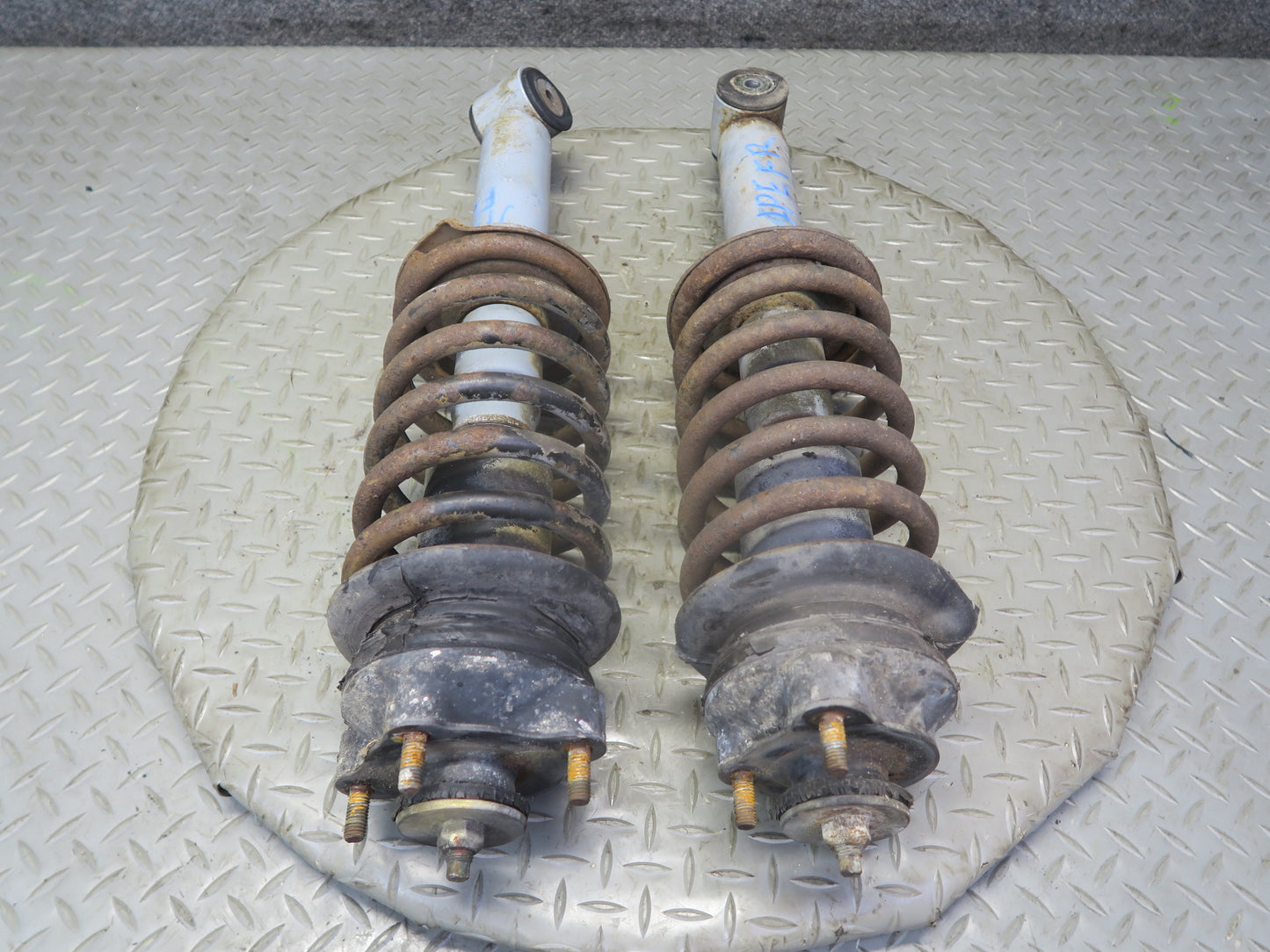 1983-1986 Porsche 928 S Front Right Left Side Shock Strut Absorber W/ Spring Set
