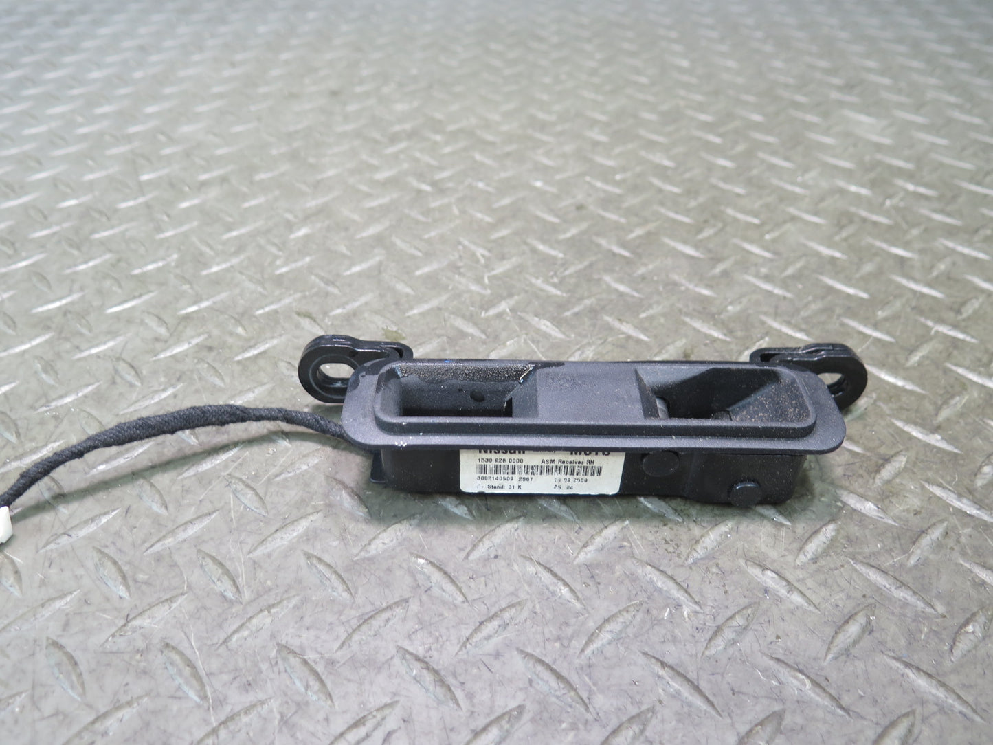 10-19 Nissan Z34 370Z Convertible TOP Roof Lock Latch Assembly Set OEM