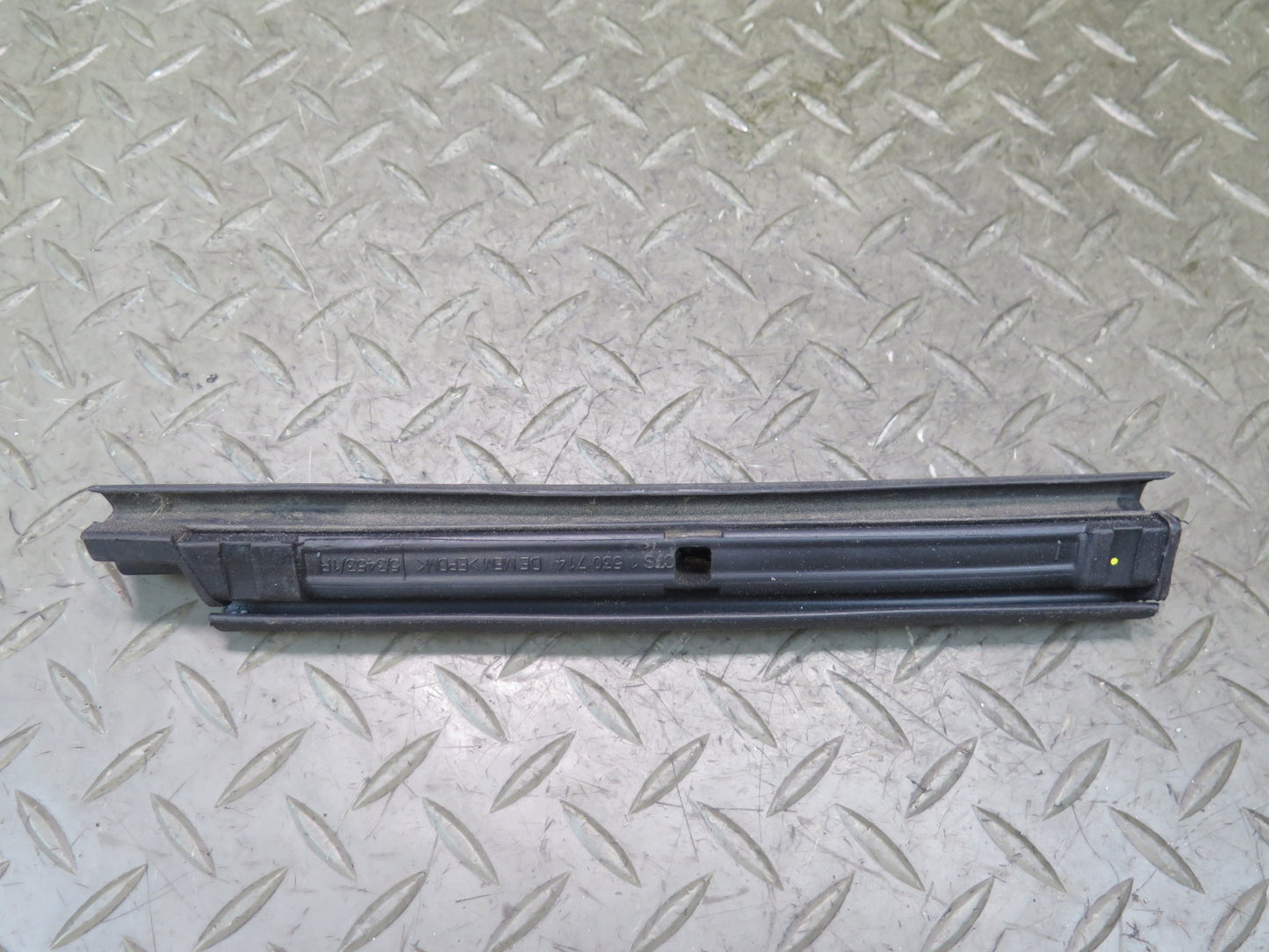 10-19 Nissan Z34 370Z Convertible TOP Roof Weatherstrip Rubber Seal Set OEM