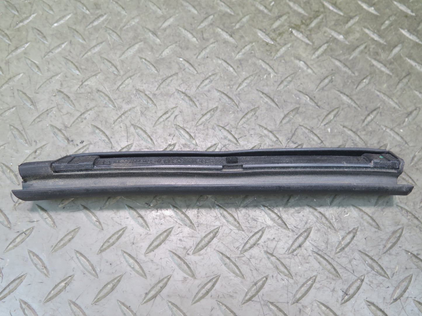 10-19 Nissan Z34 370Z Convertible TOP Roof Weatherstrip Rubber Seal Set OEM