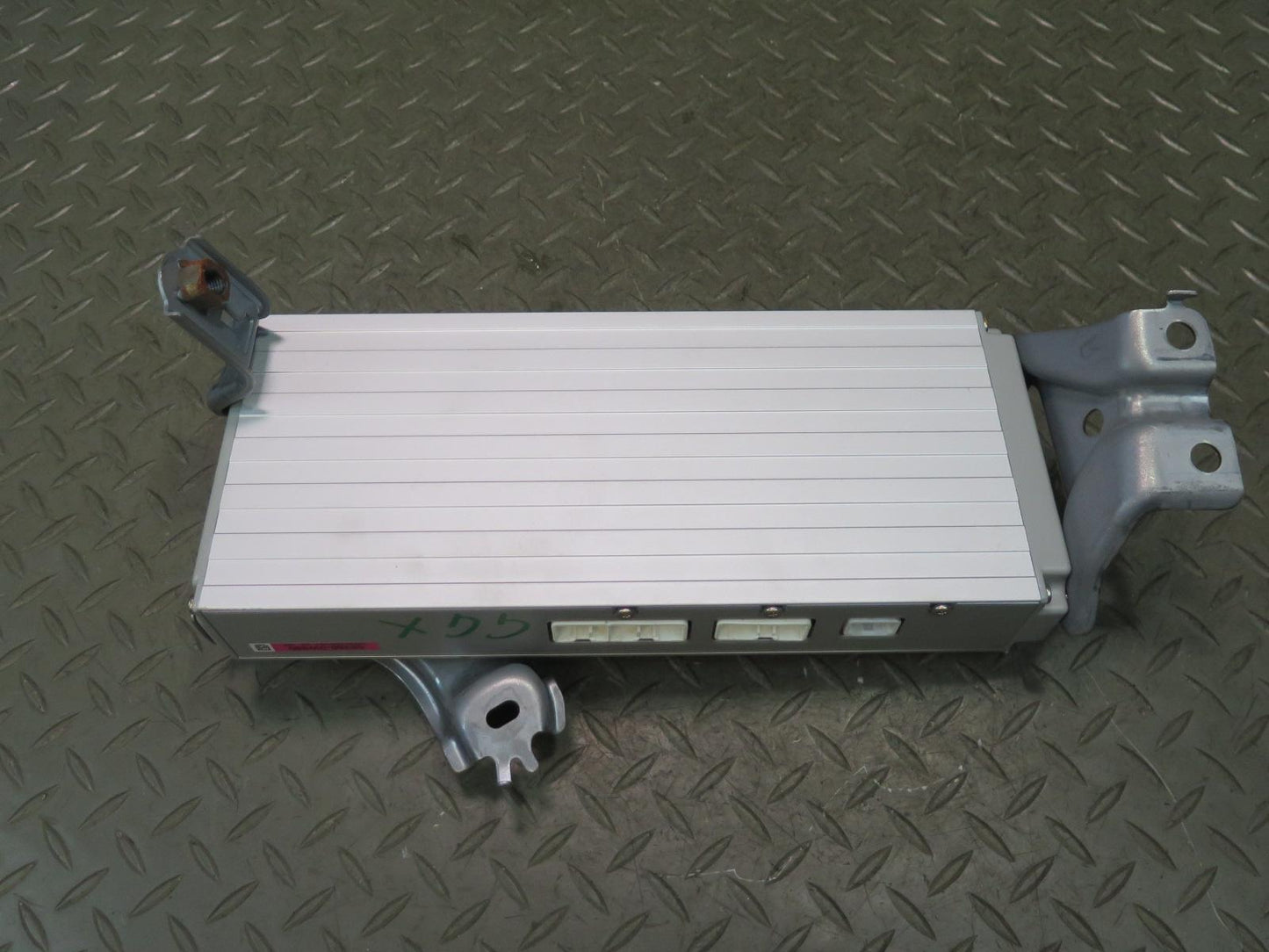 2010-2013 Lexus URJ150L GX460 Mark Levinson Audio Radio Stereo AMP Amplifier