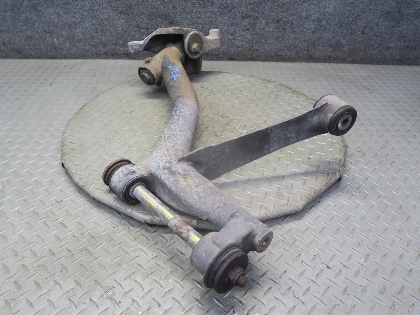 1984-1995 Porsche 928 S Rear Left Upper & Lower Control Arm Set of 2