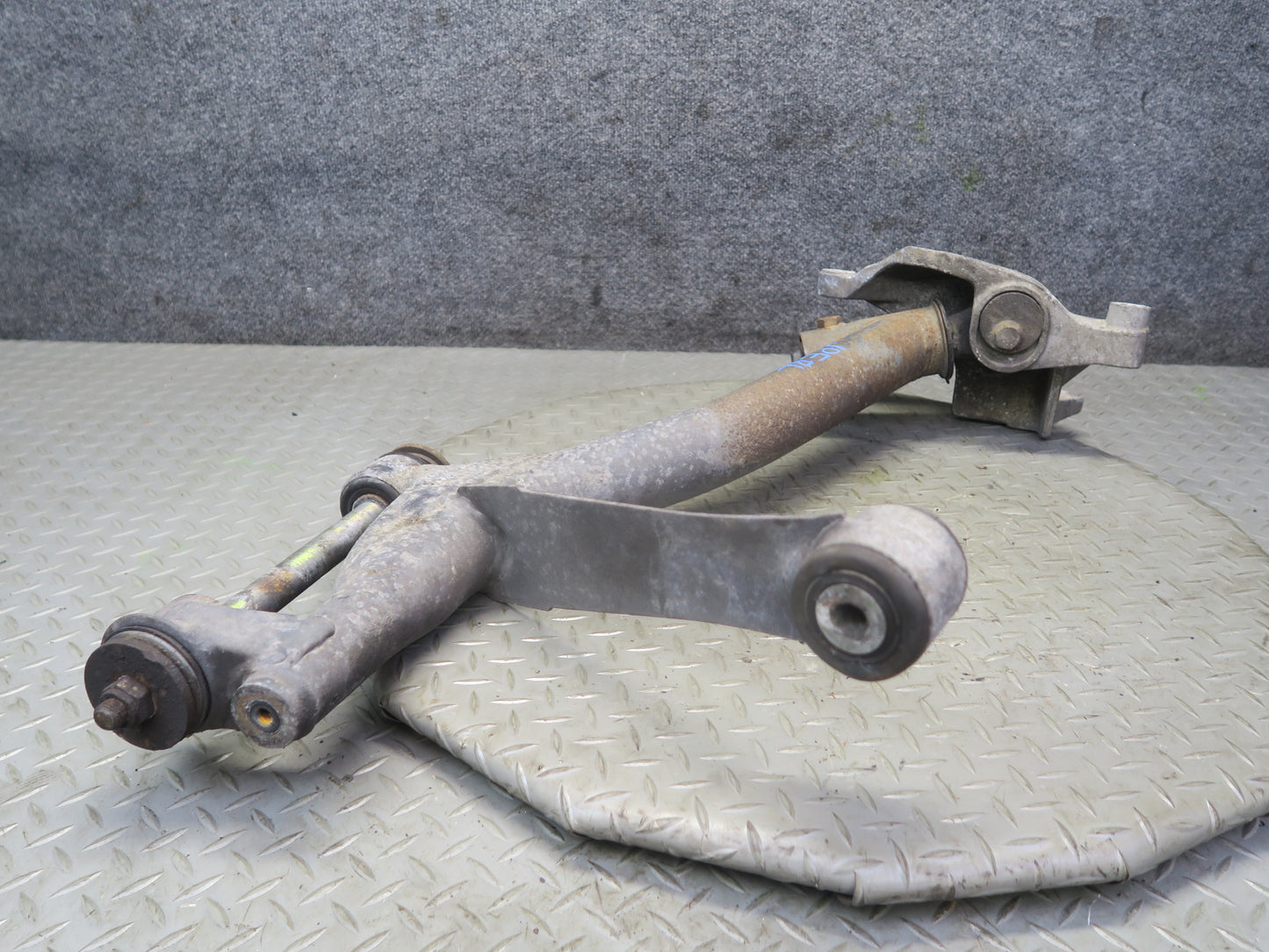 1984-1995 Porsche 928 S Rear Left Upper & Lower Control Arm Set of 2