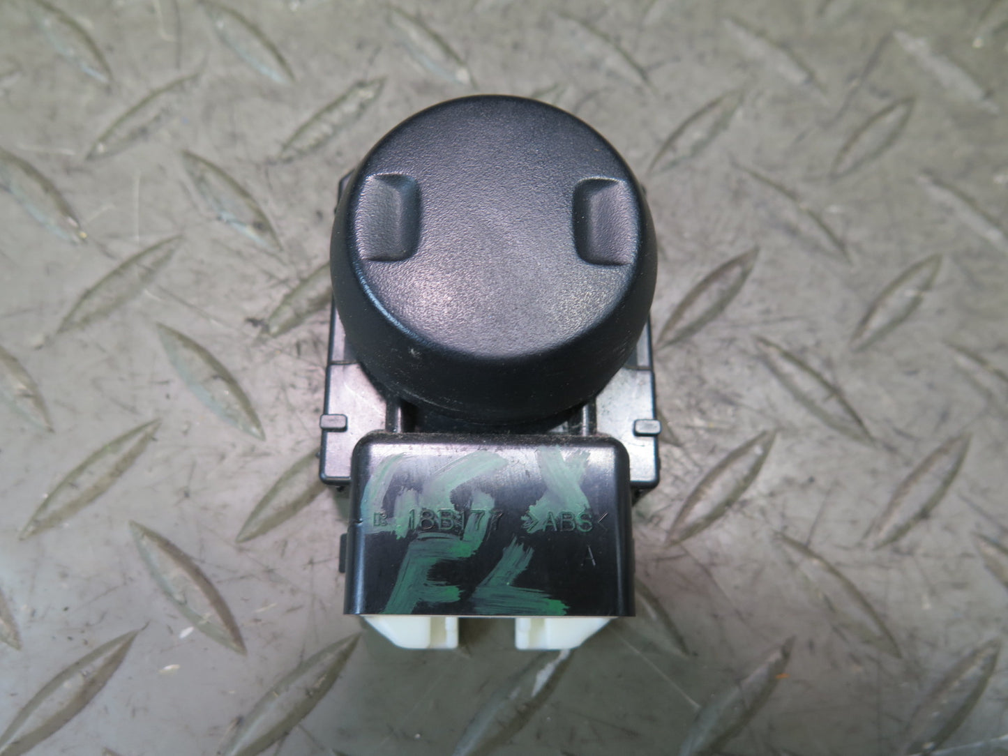 2010-2014 Lexus URJ150L GX460 Front Left Seat Adjust Control Lumbar Switch Set