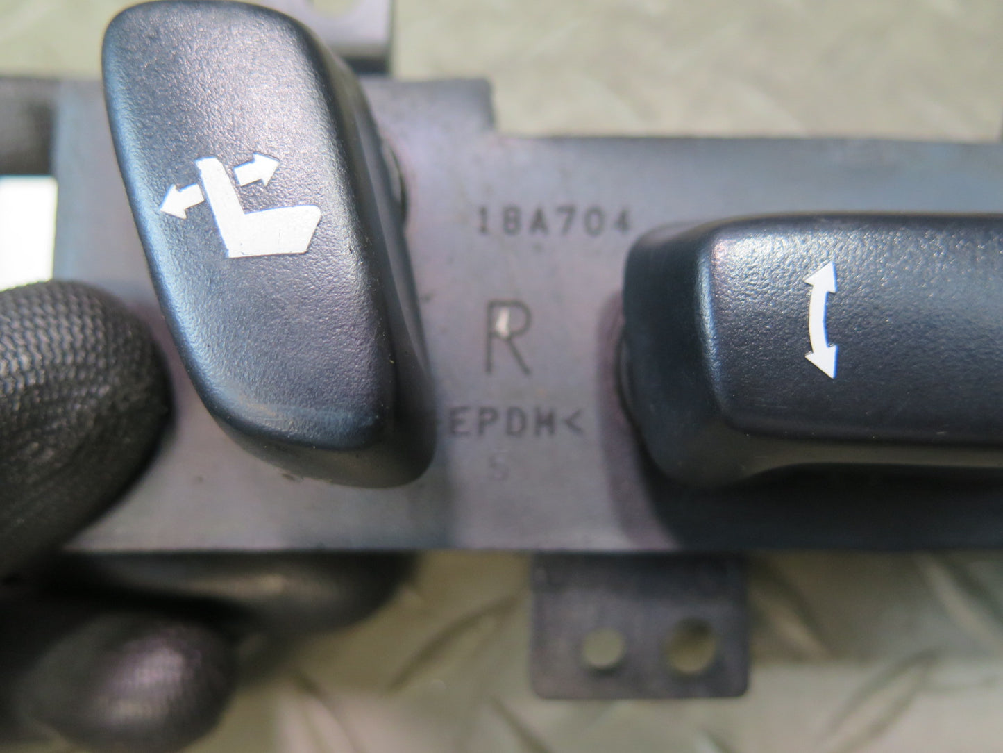 2010-2014 Lexus URJ150L GX460 Front Right Seat Adjust Control Lumbar Switch Set
