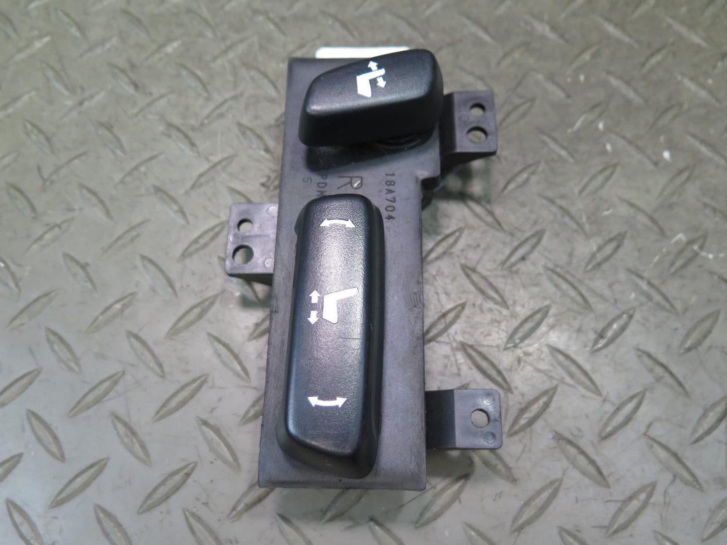 2010-2014 Lexus URJ150L GX460 Front Right Seat Adjust Control Lumbar Switch Set