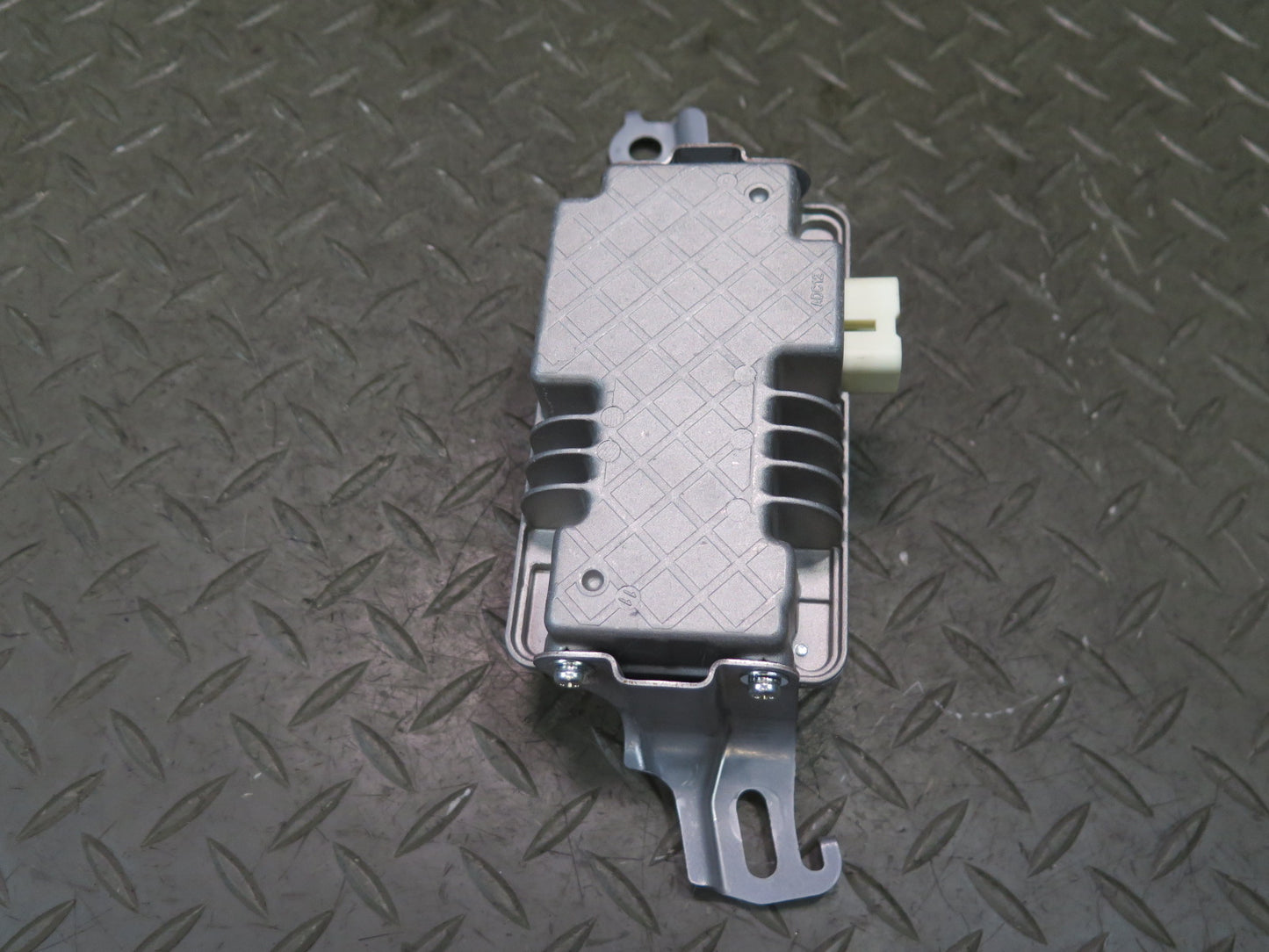 2010-2023 Lexus URJ150L GX460 Voltage Power Inverter Control Module