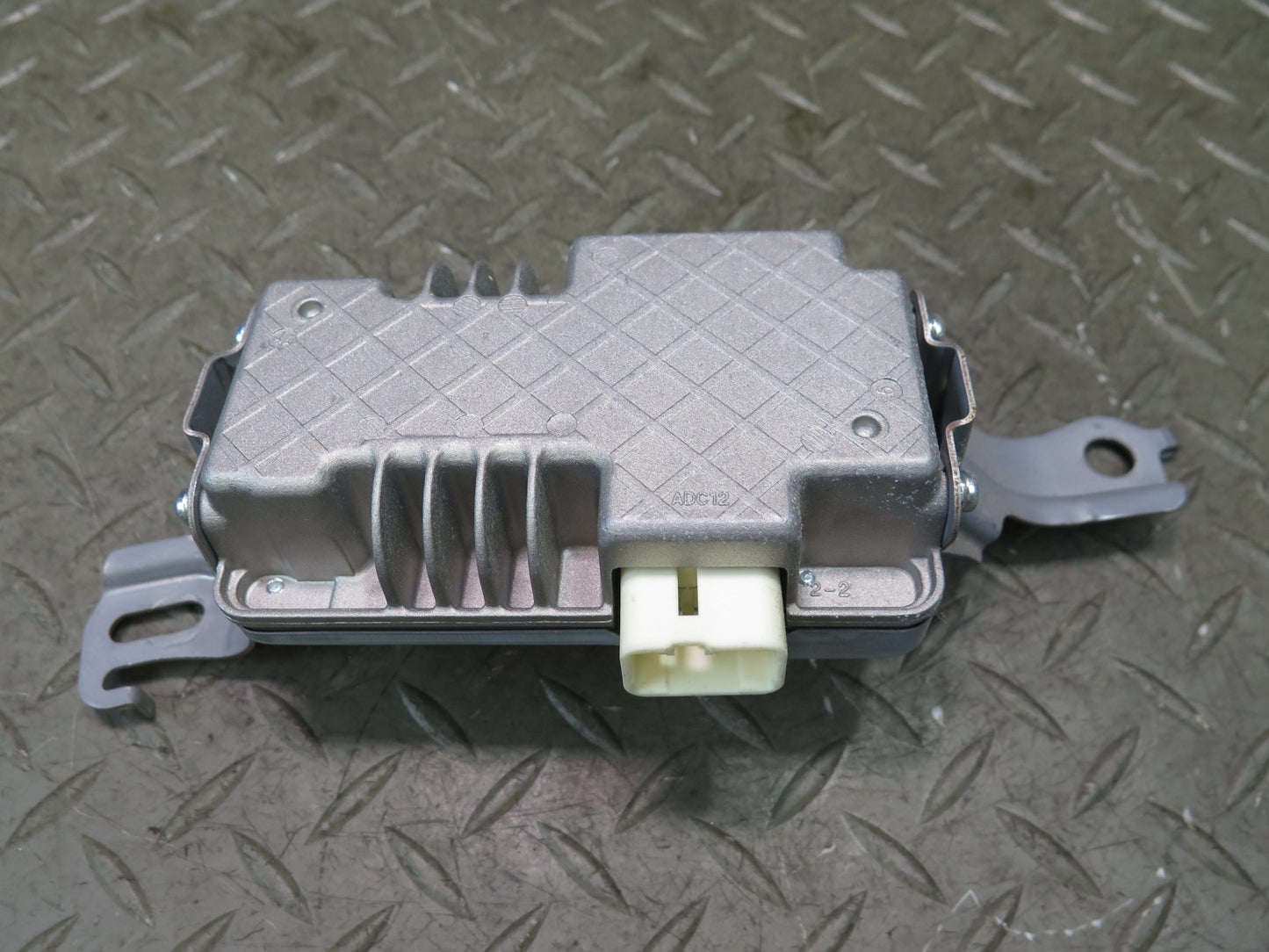 2010-2023 Lexus URJ150L GX460 Voltage Power Inverter Control Module