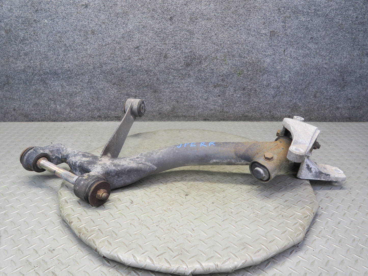 1984-1995 Porsche 928 S Rear Right Upper & Lower Control Arm Set of 2