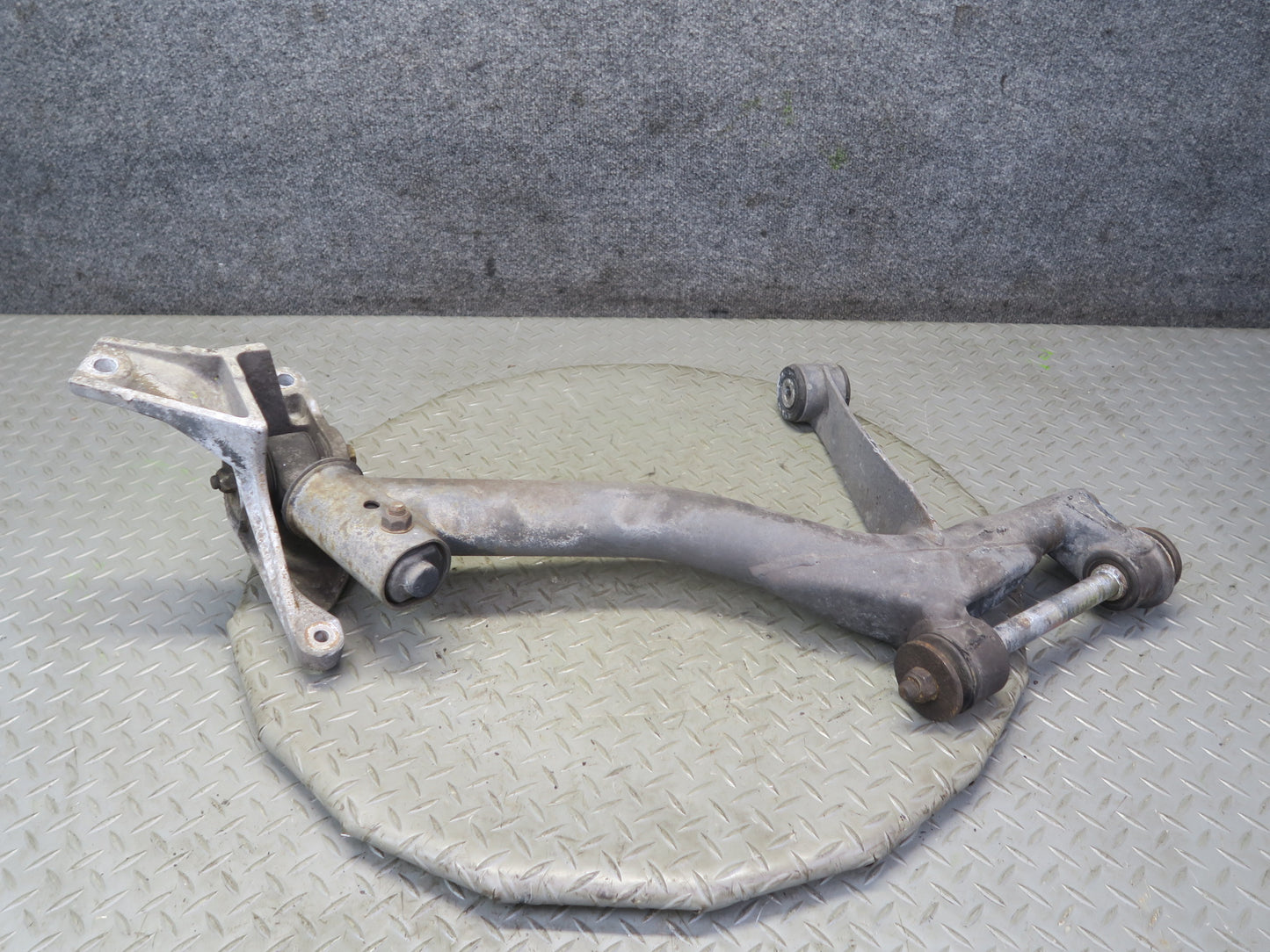 1984-1995 Porsche 928 S Rear Right Upper & Lower Control Arm Set of 2