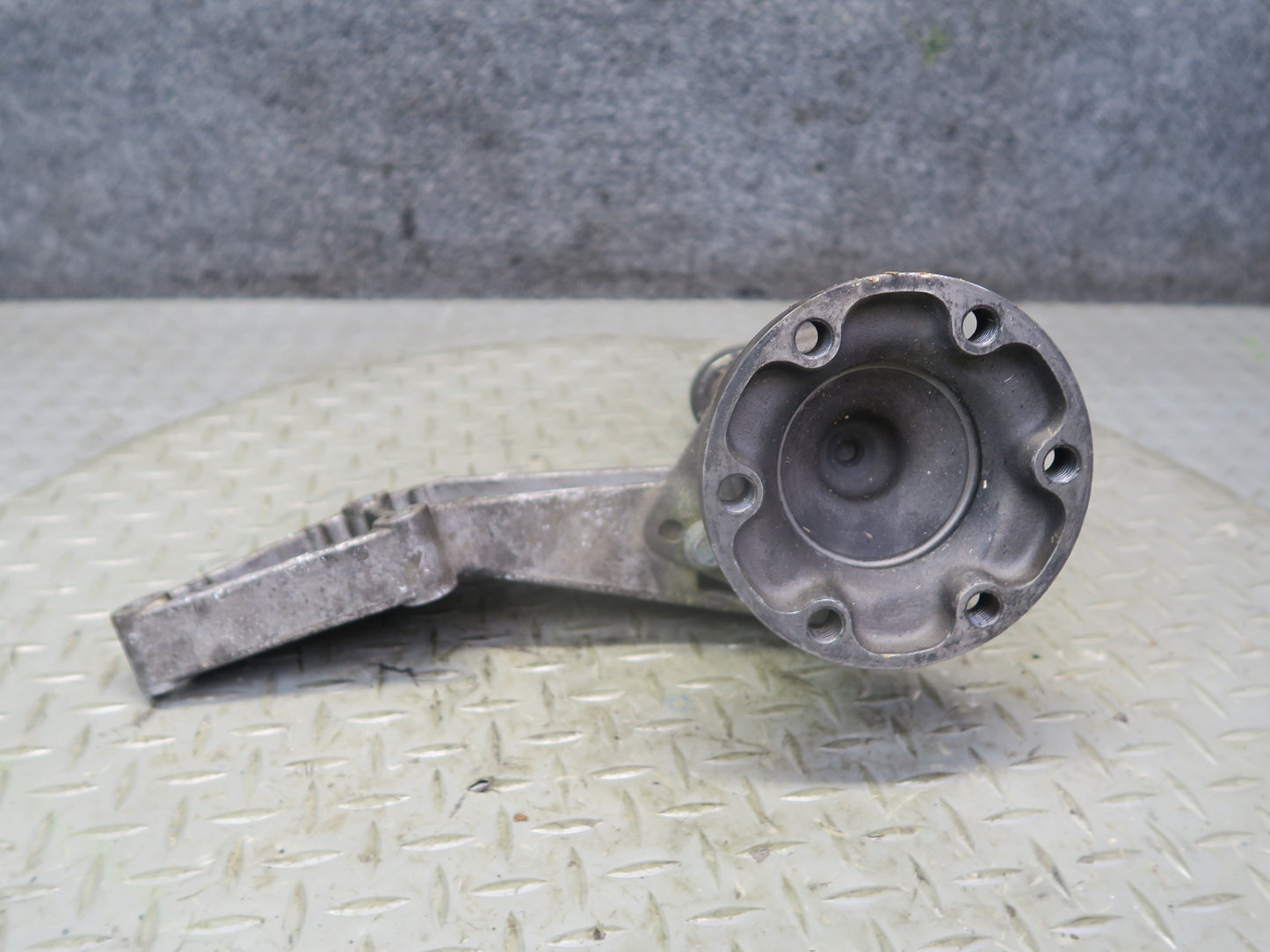 01-03 VW Eurovan T4 2.8L Transmission Right Mount Support w Shaft 02G409905B OEM