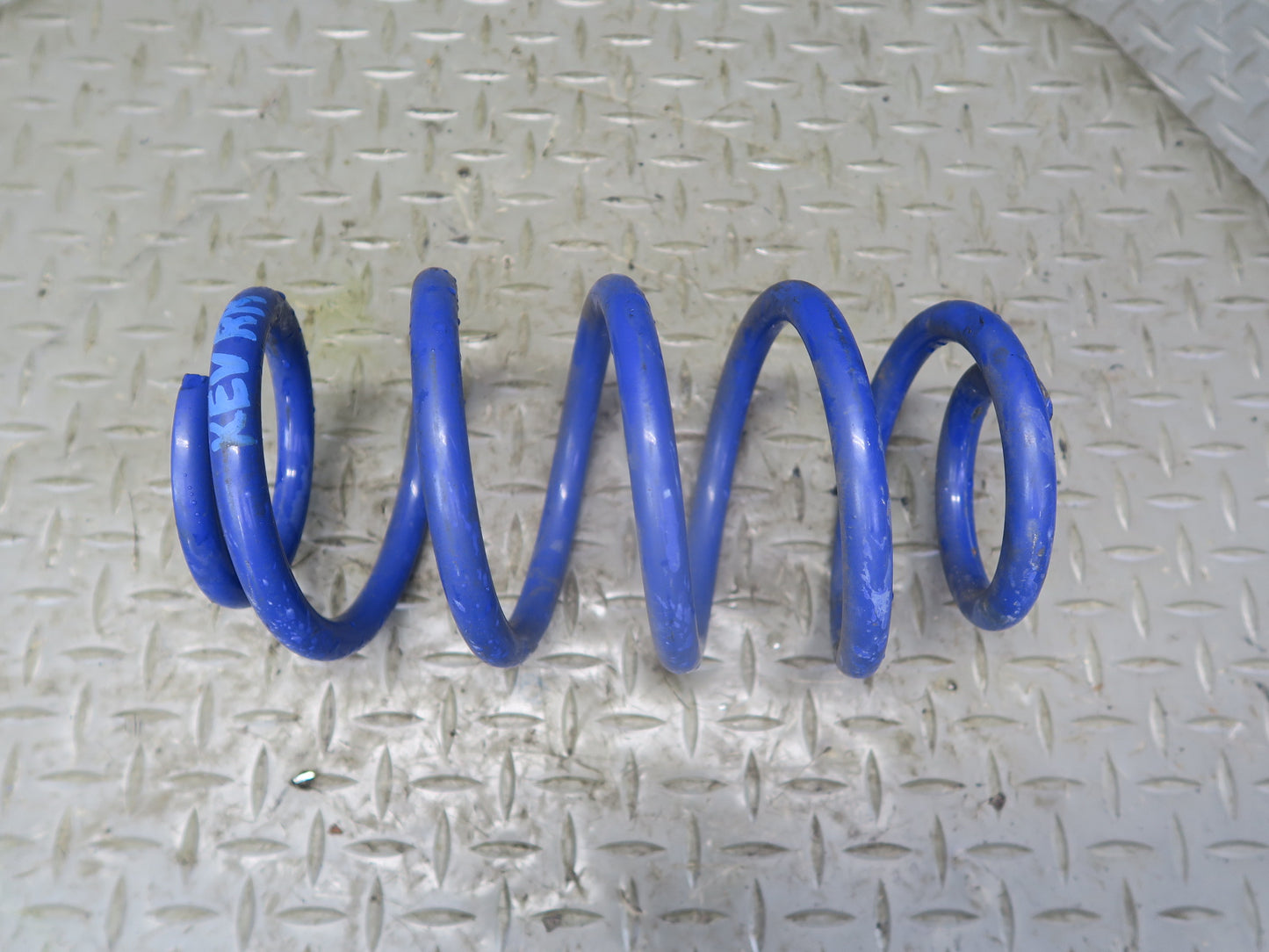 99-03 VW Eurovan T4 Set of 2 Rear Left & Right Coil Spring Aftermarket