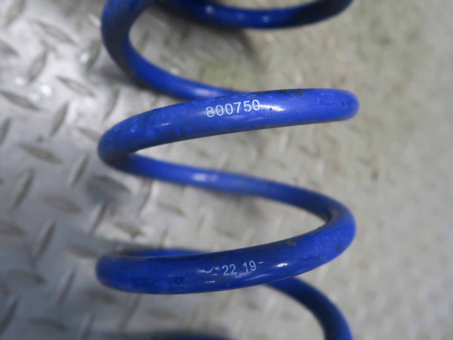 99-03 VW Eurovan T4 Set of 2 Rear Left & Right Coil Spring Aftermarket