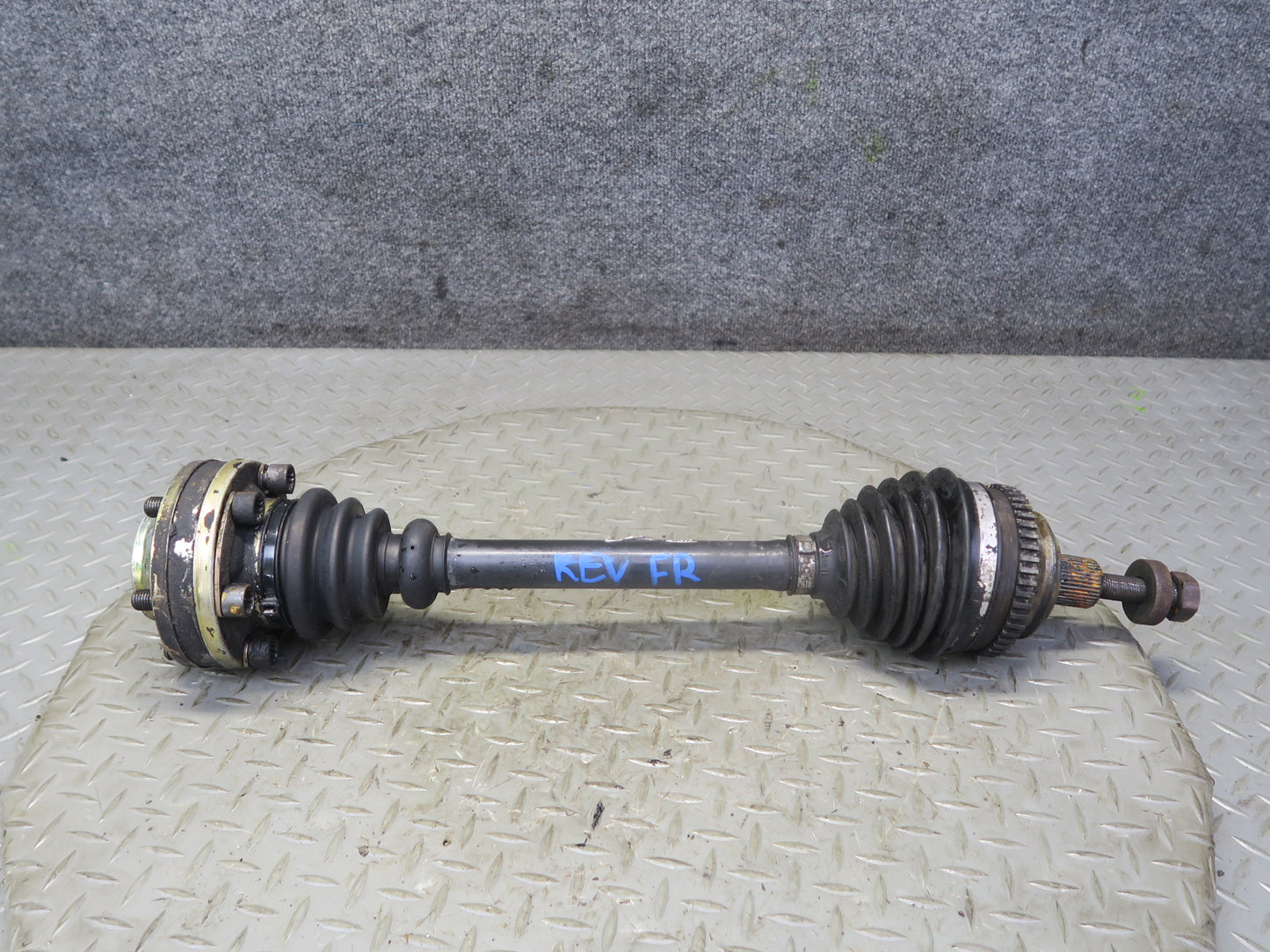 01-03 VW Eurovan T4 2.8L Front Right Suspension Axle Shaft 136K Miles OEM