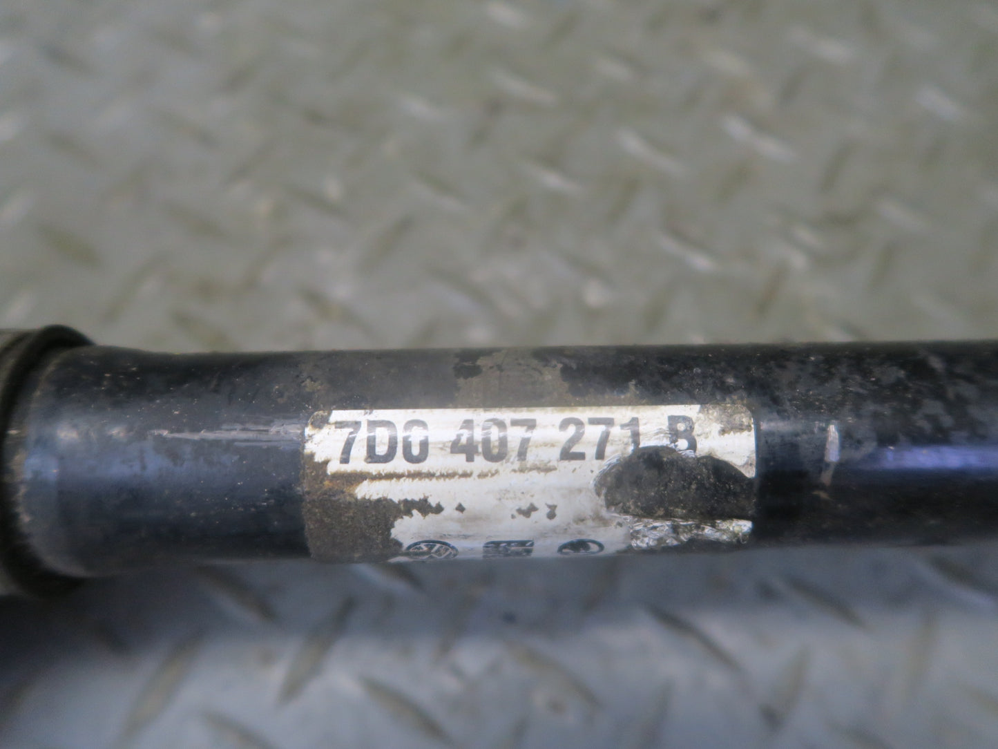 01-03 VW Eurovan T4 2.8L A/T Front Left Suspension Axle Shaft 7D0407271B OEM