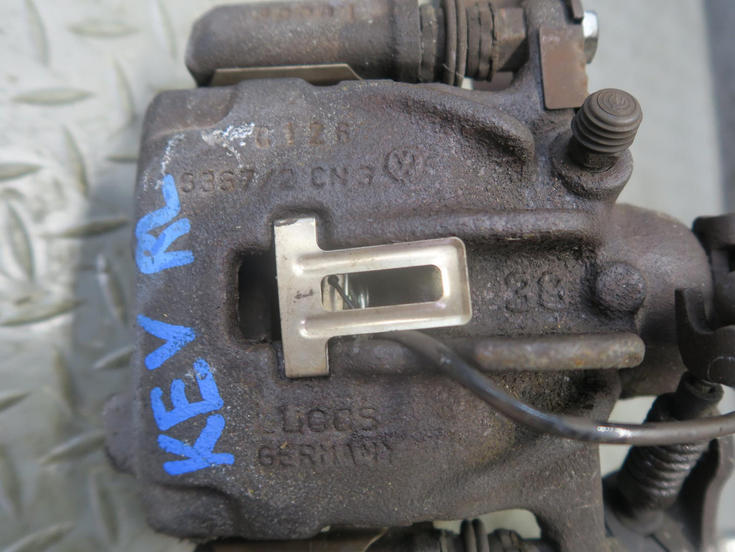 01-03 VW Eurovan T4 2.8L FWD Set of 2 Rear Left & Right Brake Caliper 136K OEM