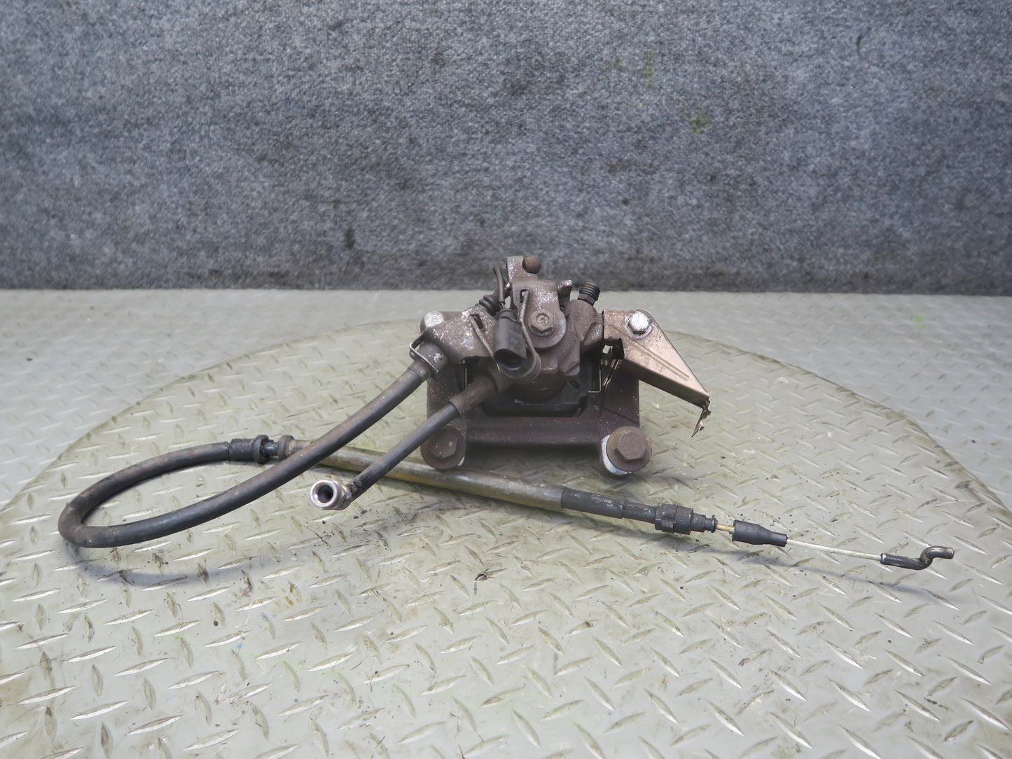01-03 VW Eurovan T4 2.8L FWD Set of 2 Rear Left & Right Brake Caliper 136K OEM