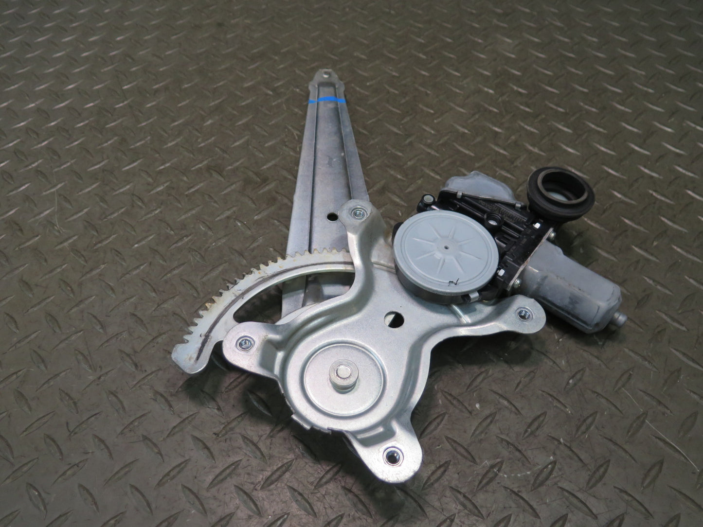2010-2013 Lexus URJ150L GX460 Rear Left Driver Door Window Regulator W/ Motor