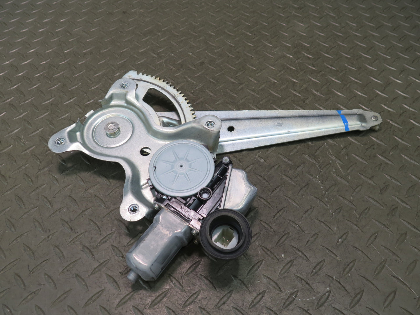 2010-2013 Lexus URJ150L GX460 Rear Left Driver Door Window Regulator W/ Motor