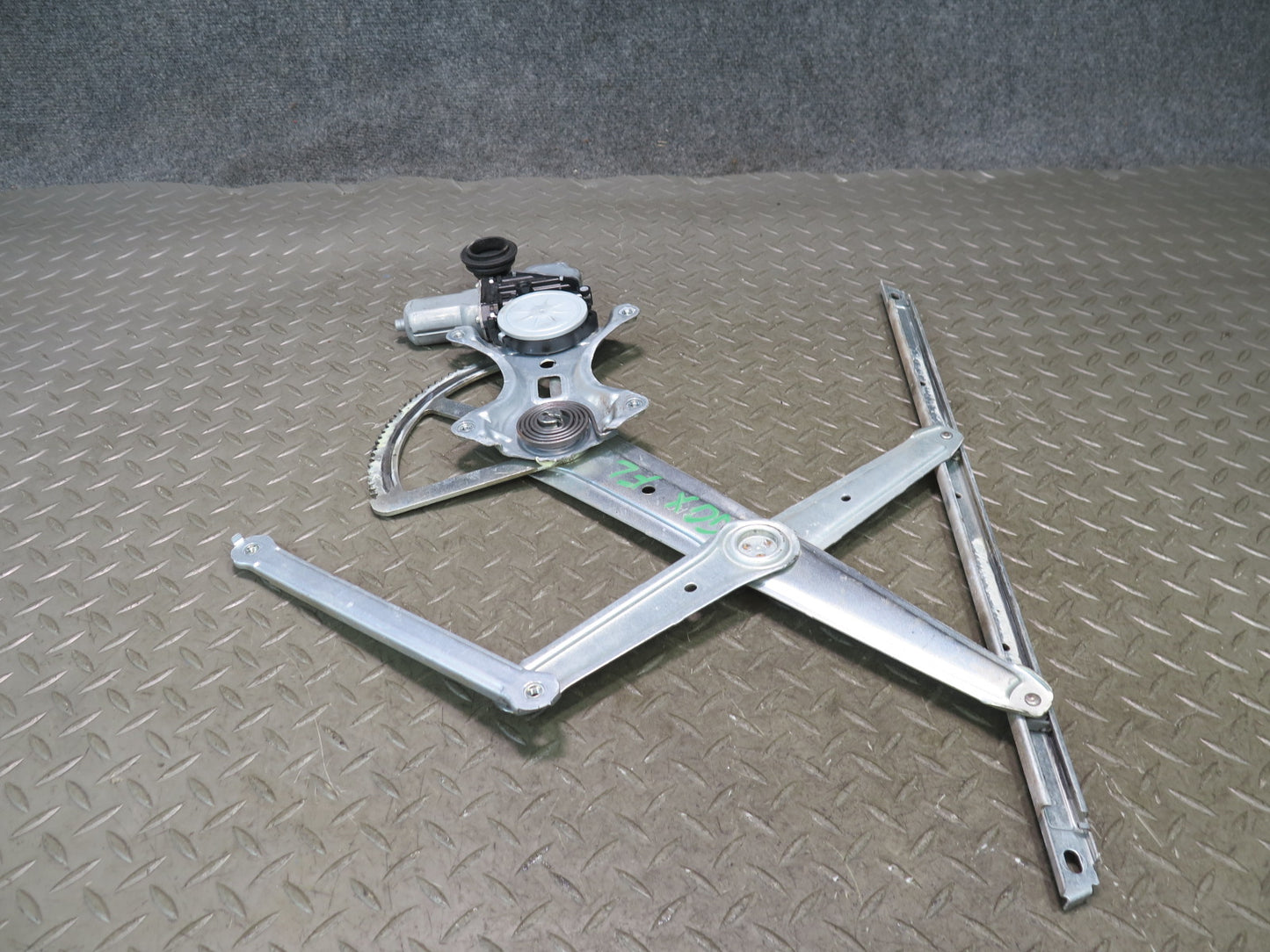 2010-2013 Lexus URJ150L GX460 Front Left Driver Door Window Regulator W/ Motor