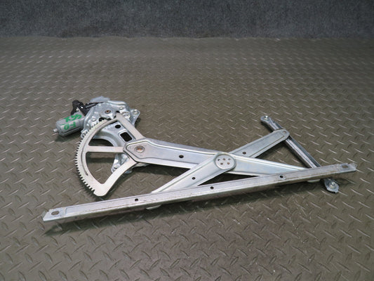 2010-2013 Lexus URJ150L GX460 Front Right Pass Door Window Regulator W/ Motor