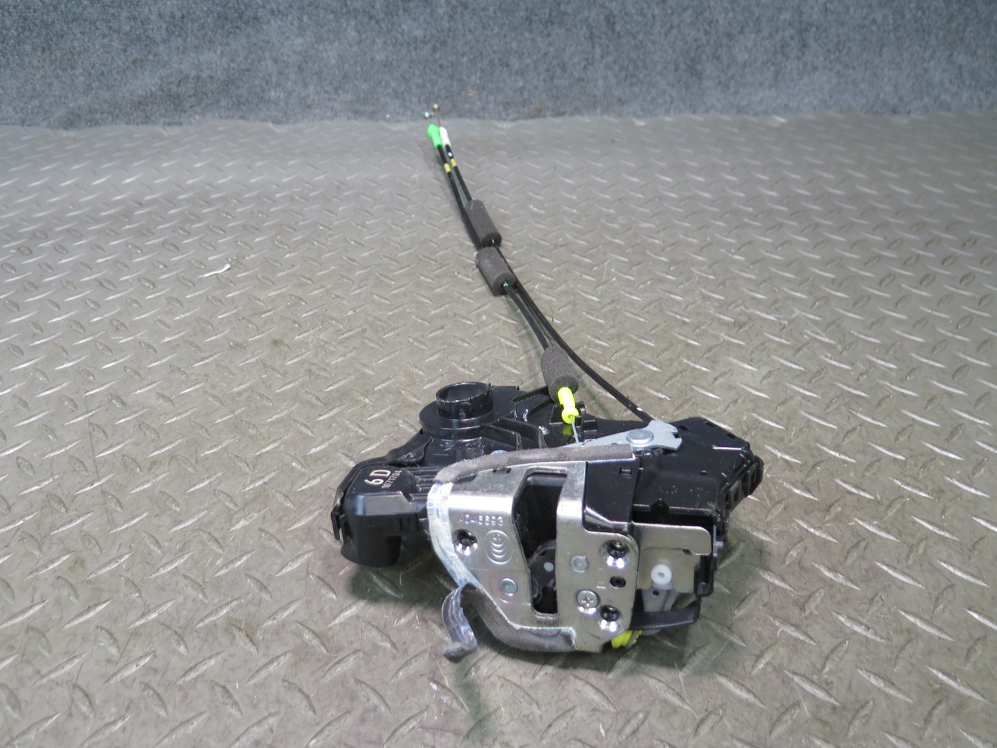 2010-2013 Lexus URJ150L GX460 Front Left Side Door Lock Latch Actuator