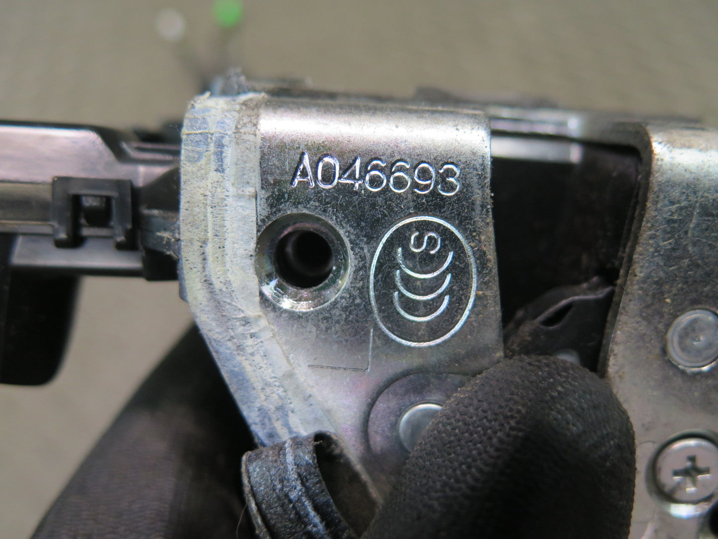 2010-2013 Lexus URJ150L GX460 Front Left Side Door Lock Latch Actuator