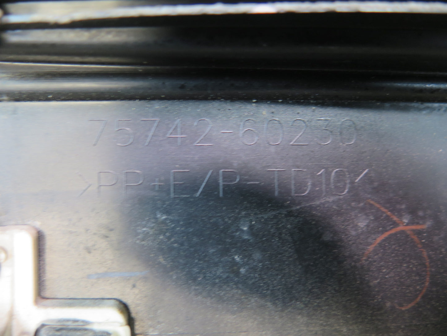 2010-2013 Lexus URJ150L GX460 Rear Left Side Exterior Door Body Molding Cover