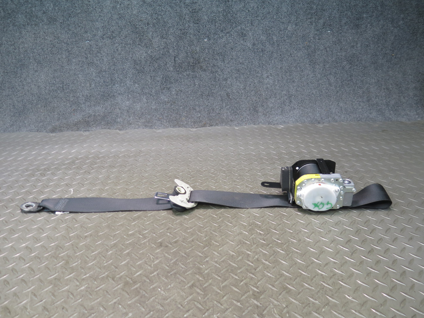 10-13 LEXUS GX460 REAR RIGHT CENTER LEFT SIDE SEATBELT RETRACTOR SET OEM