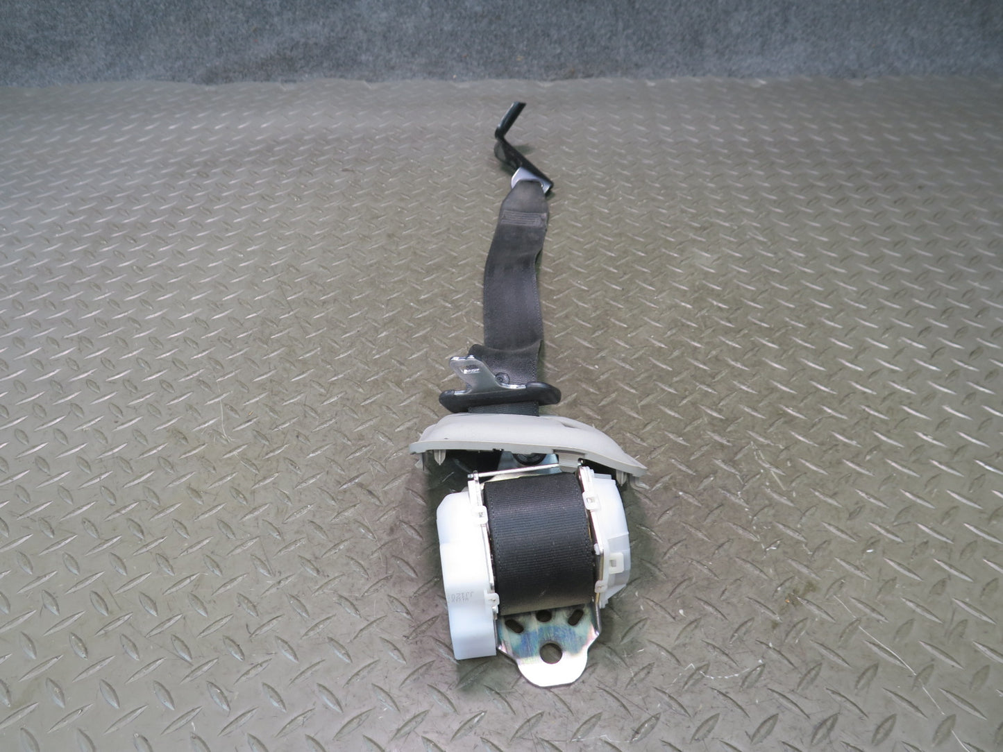 10-13 LEXUS GX460 FRONT RIGHT & LEFT SIDE SEATBELT RETRACTOR SET OEM