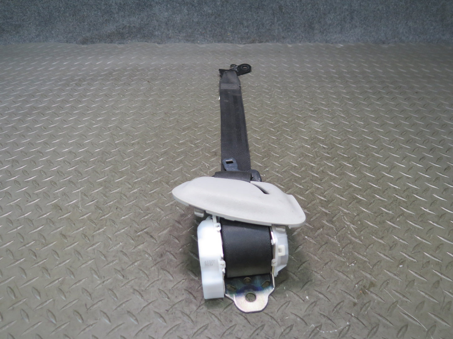 10-13 LEXUS GX460 FRONT RIGHT & LEFT SIDE SEATBELT RETRACTOR SET OEM