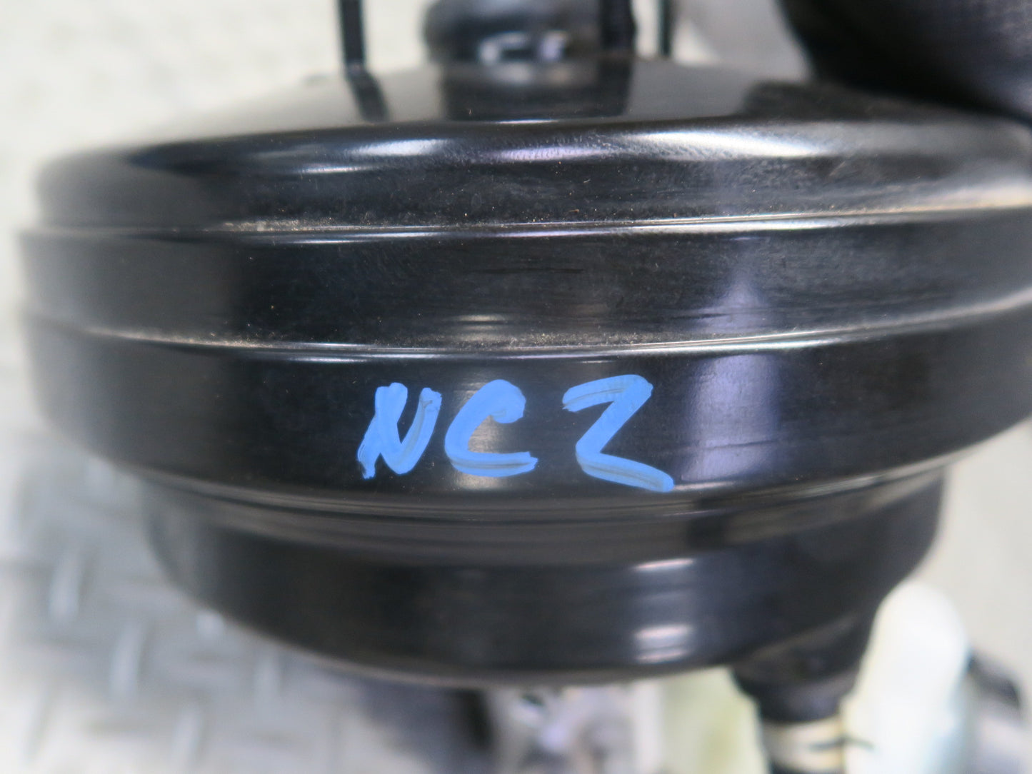 09-12 Nissan Z34 370Z Brake Master Cylinder Booster Fluid Reservoir OEM