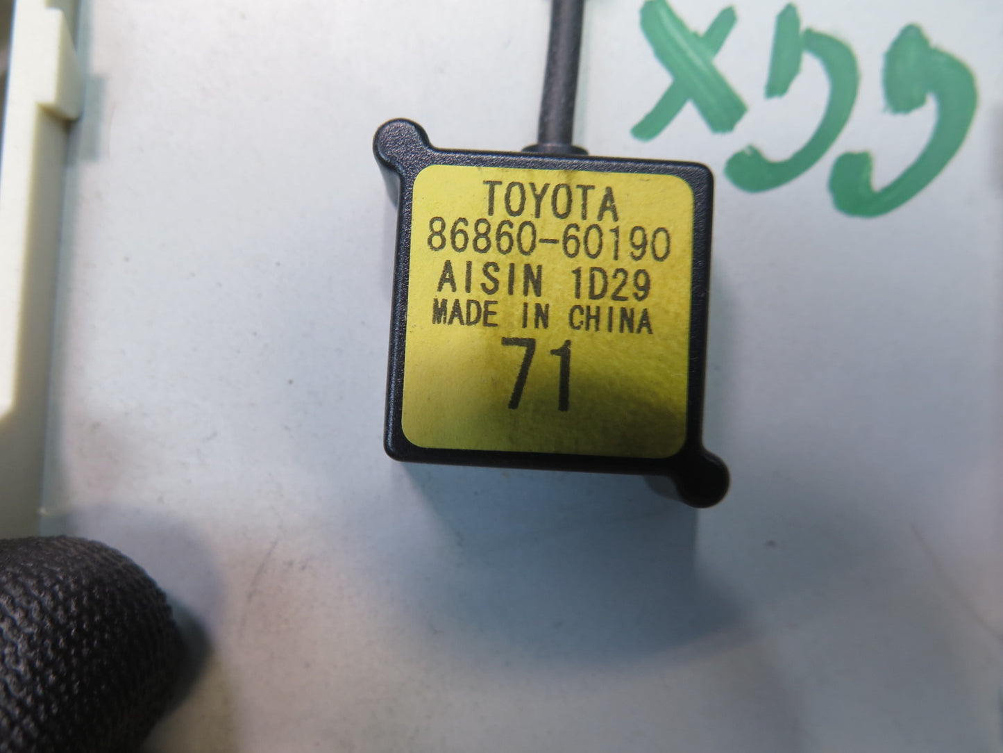 2010-2013 Lexus URJ150L GX460 GPS Navigation Antenna Module 86860-60190