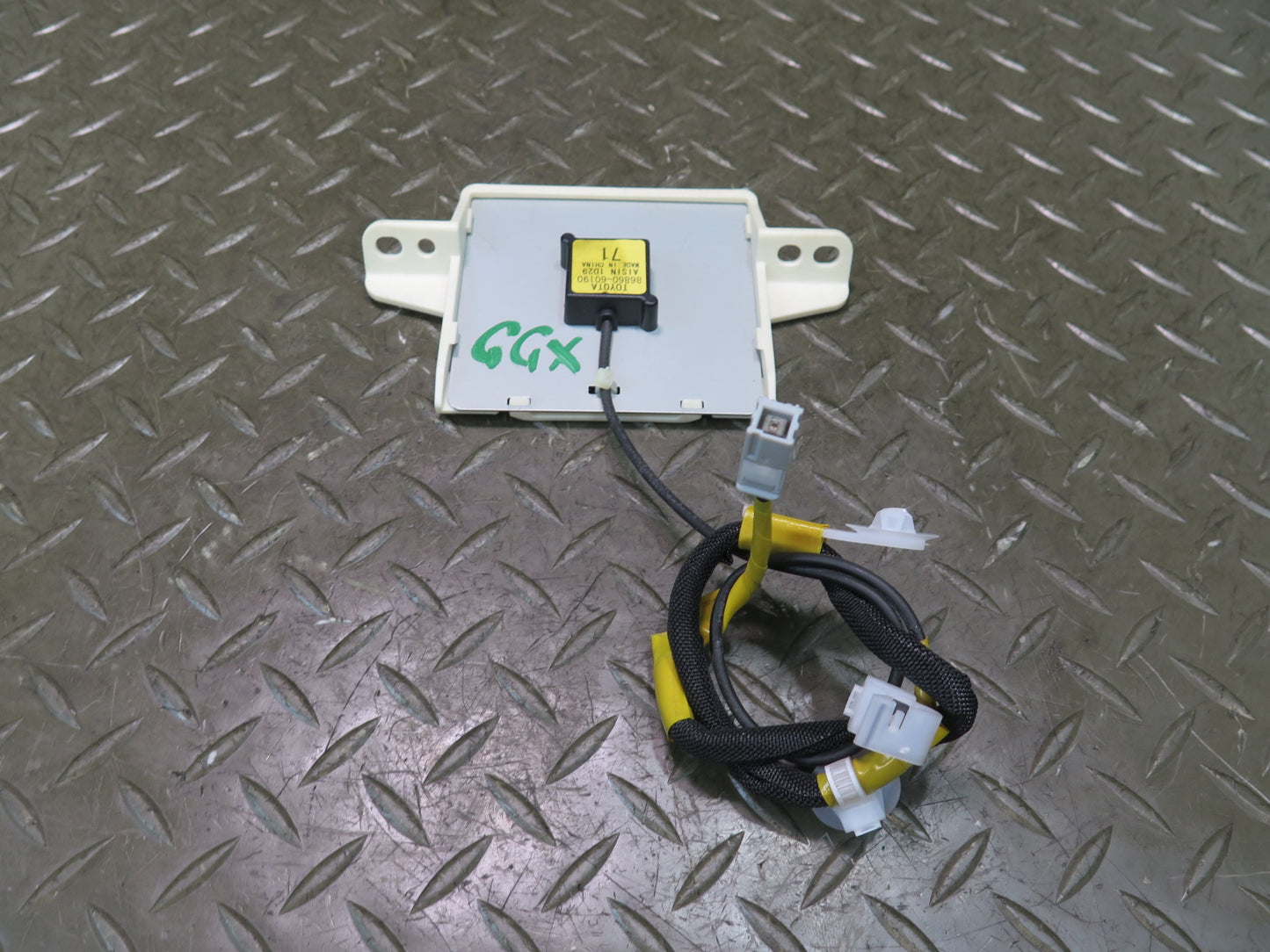 2010-2013 Lexus URJ150L GX460 GPS Navigation Antenna Module 86860-60190