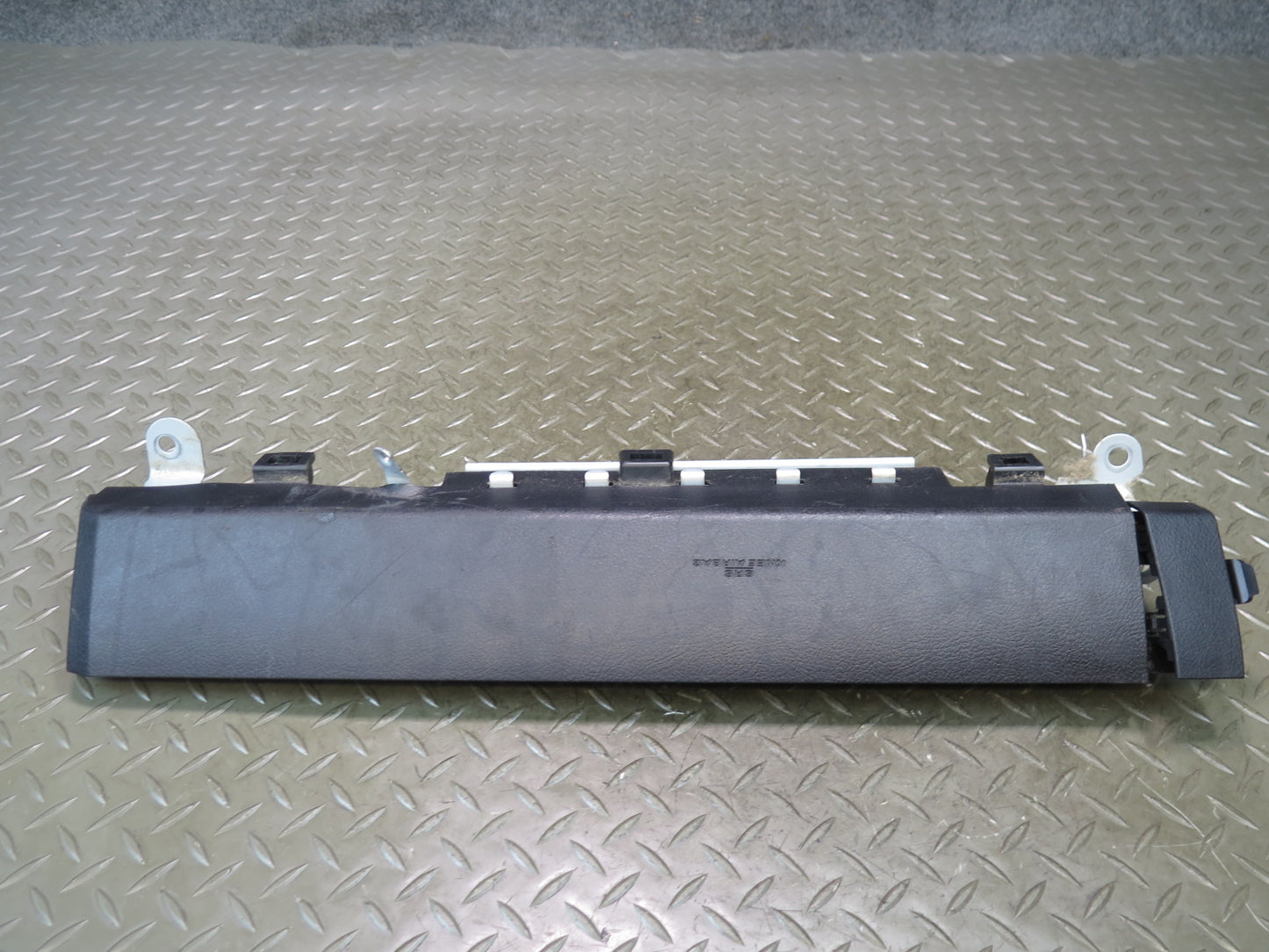 10-13 LEXUS GX460 FRONT RIGHT PASSENGER SIDE DASH KNEE SRS AIRBAG BLACK OEM