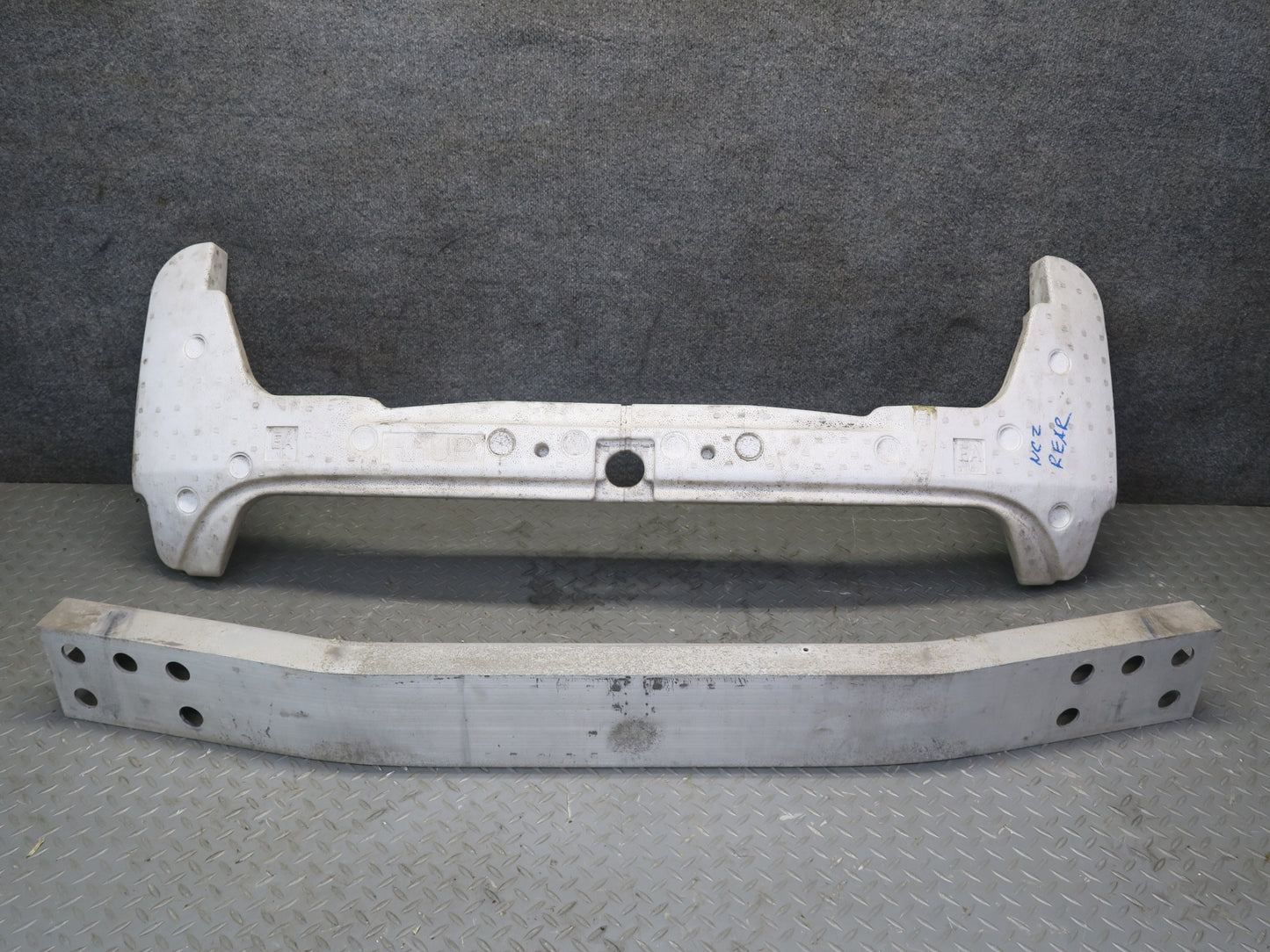 09-20 Nissan Z34 370Z Rear Bumper Impact Reinforcement Bar w Foam Absorber OEM