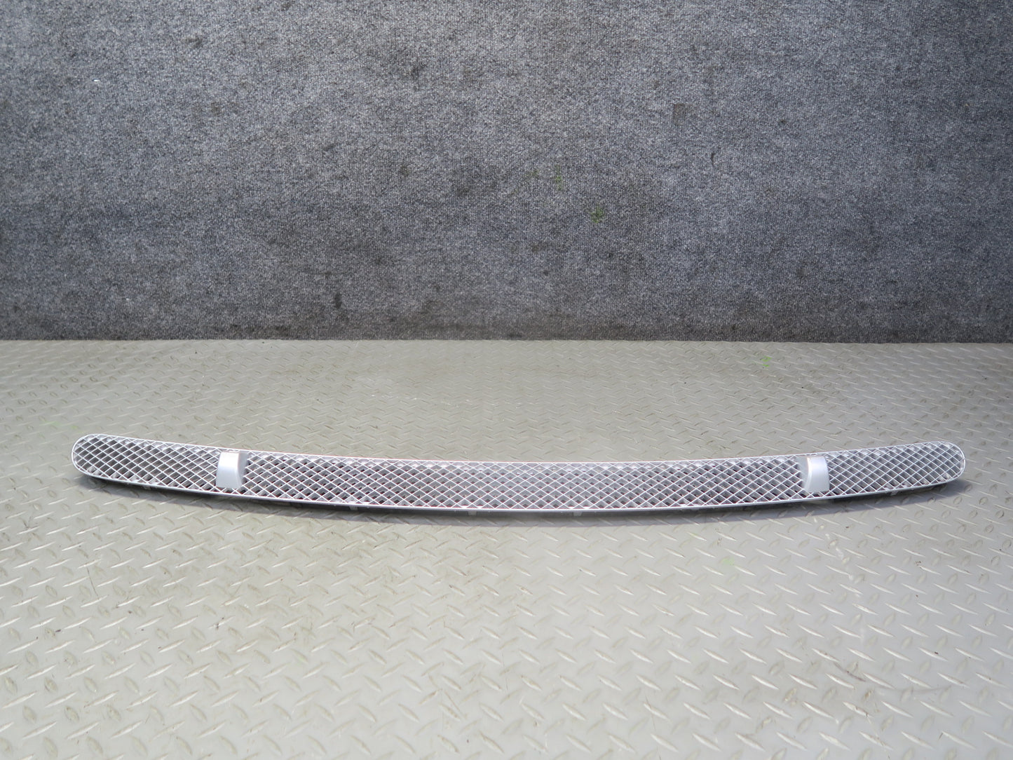 99-03 VW Eurovan T4 Front Windshield Vent Cowl Grille w Washer Nozzle Jets OEM