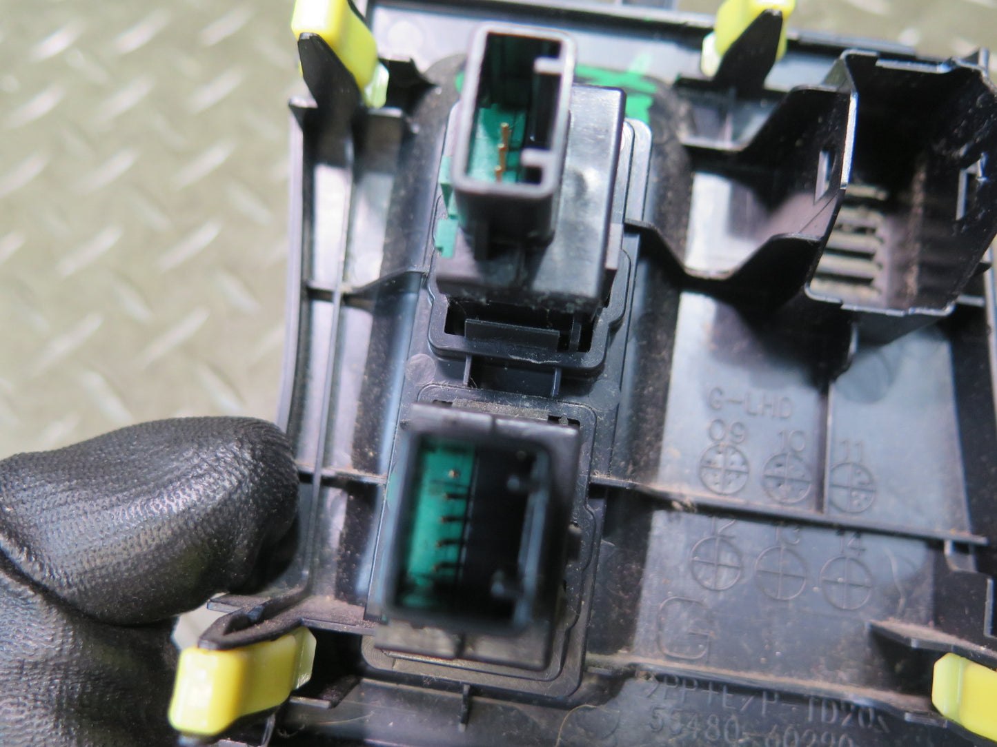 2010-2023 Lexus URJ150L GX460 Dash Left Rsca 4x4 Control Switch w Trim