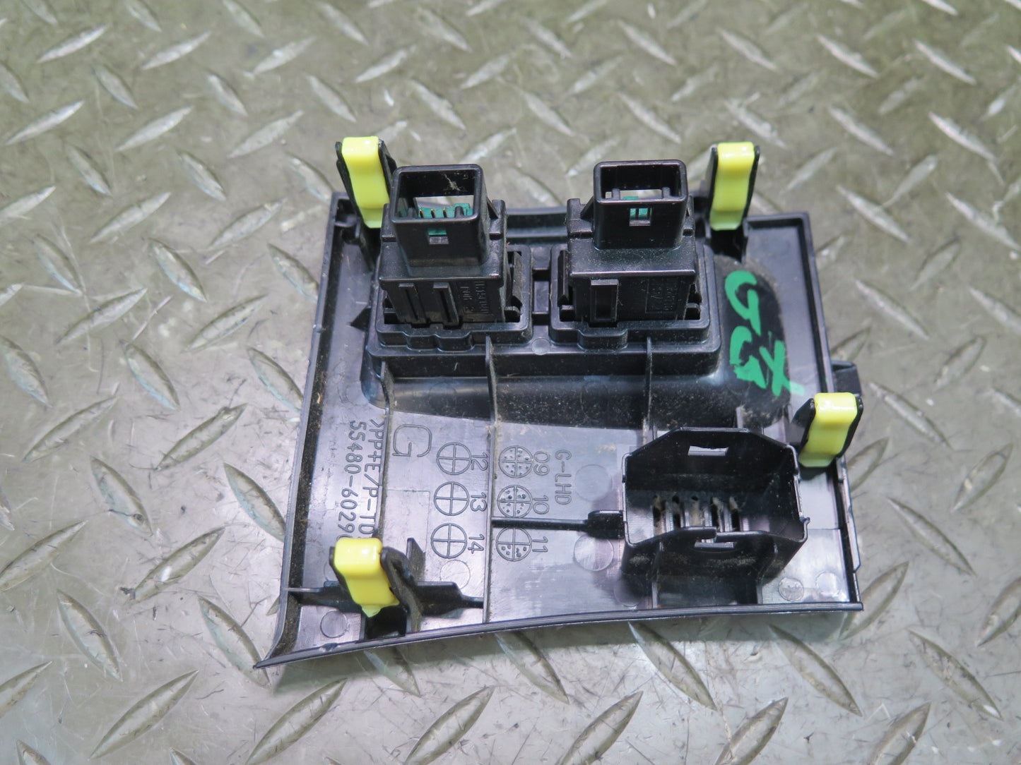 2010-2023 Lexus URJ150L GX460 Dash Left Rsca 4x4 Control Switch w Trim