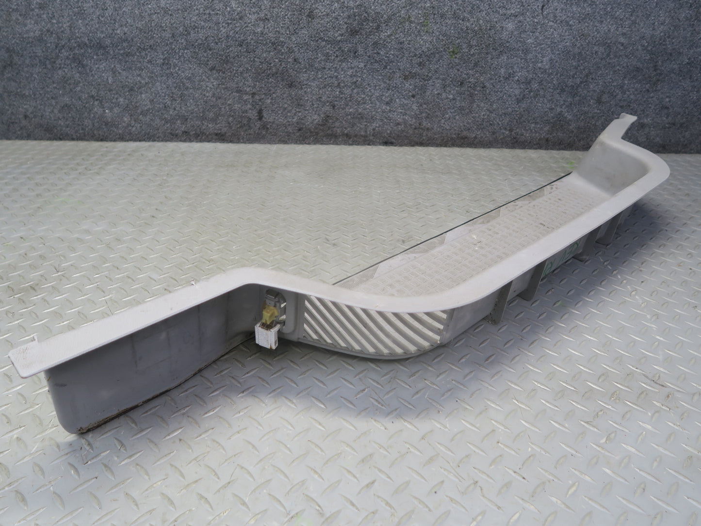 99-03 VW Eurovan T4 Right Door Sliding Step Trim Panel 701863726B OEM