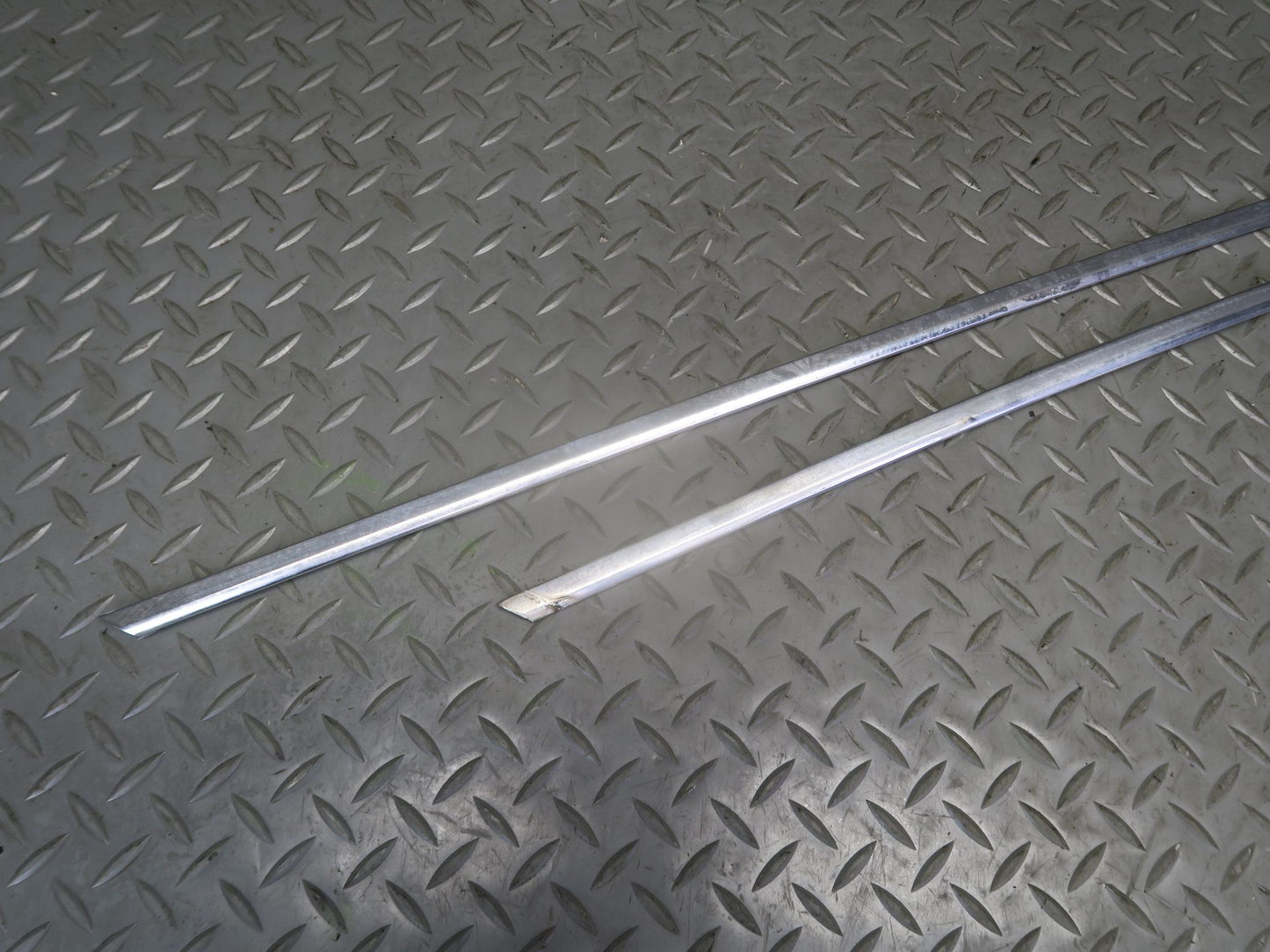86-91 Mercedes W126 Sedan Set of 5 Front & Rear Left Door Chrome Molding OEM