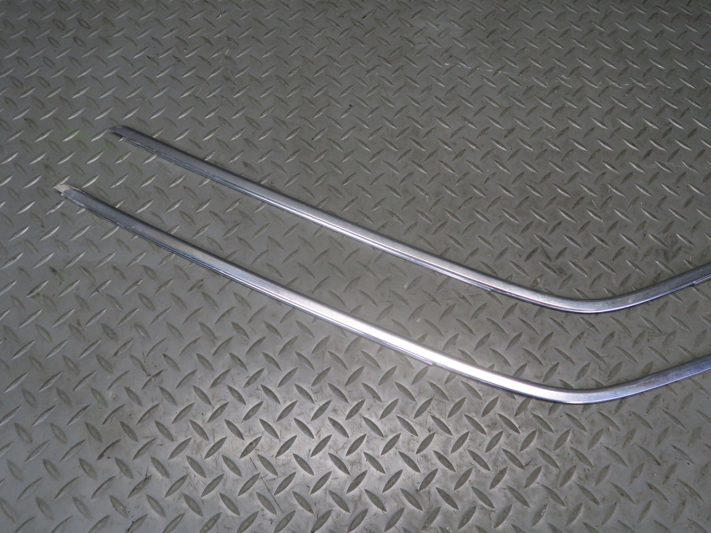 86-91 Mercedes W126 Sedan Set of 5 Front & Rear Left Door Chrome Molding OEM