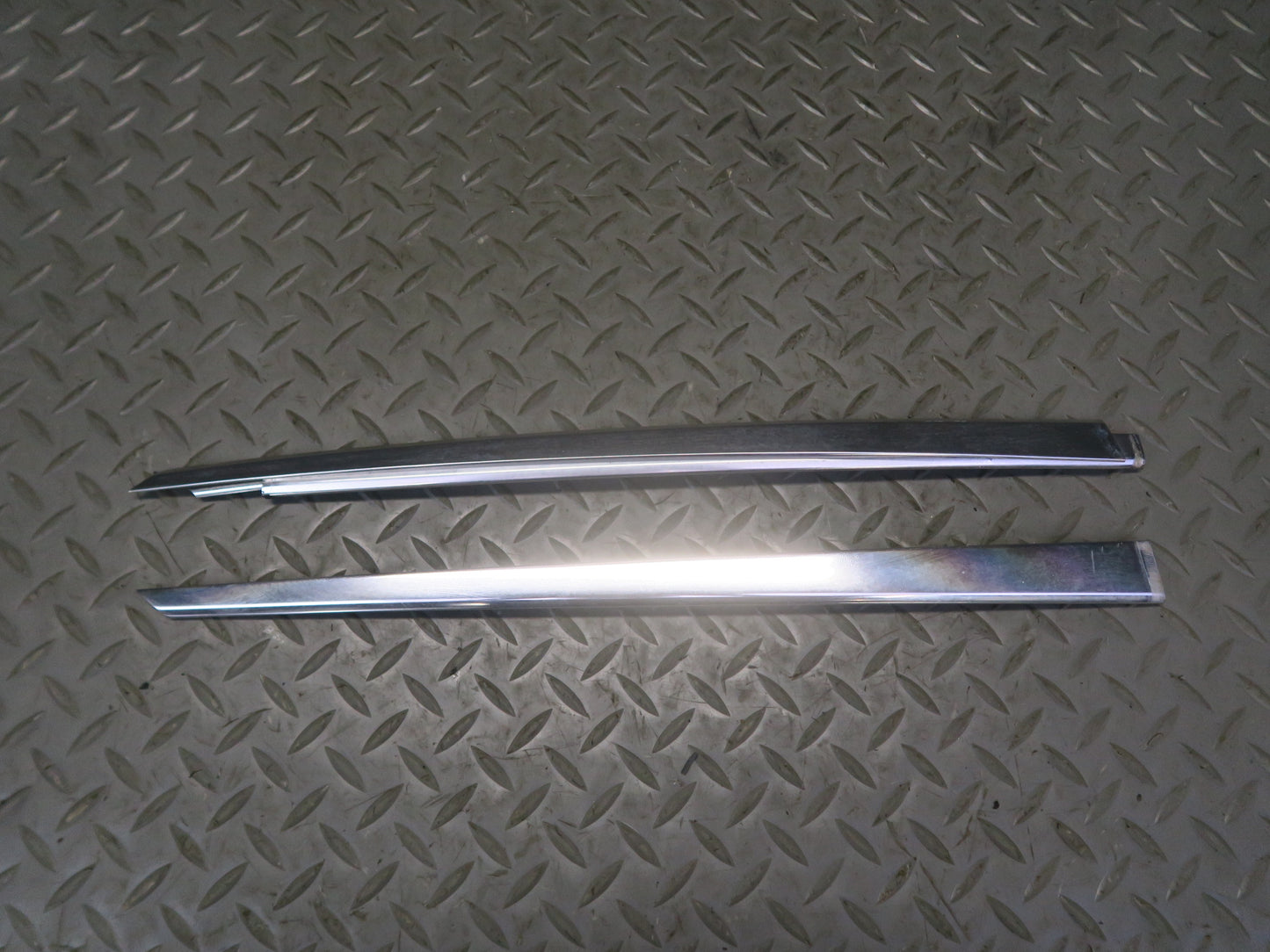 86-91 Mercedes W126 Sedan Set of 5 Front & Rear Left Door Chrome Molding OEM