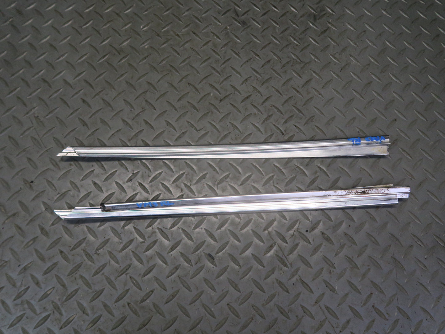 86-91 Mercedes W126 Sedan Set of 5 Front & Rear Left Door Chrome Molding OEM