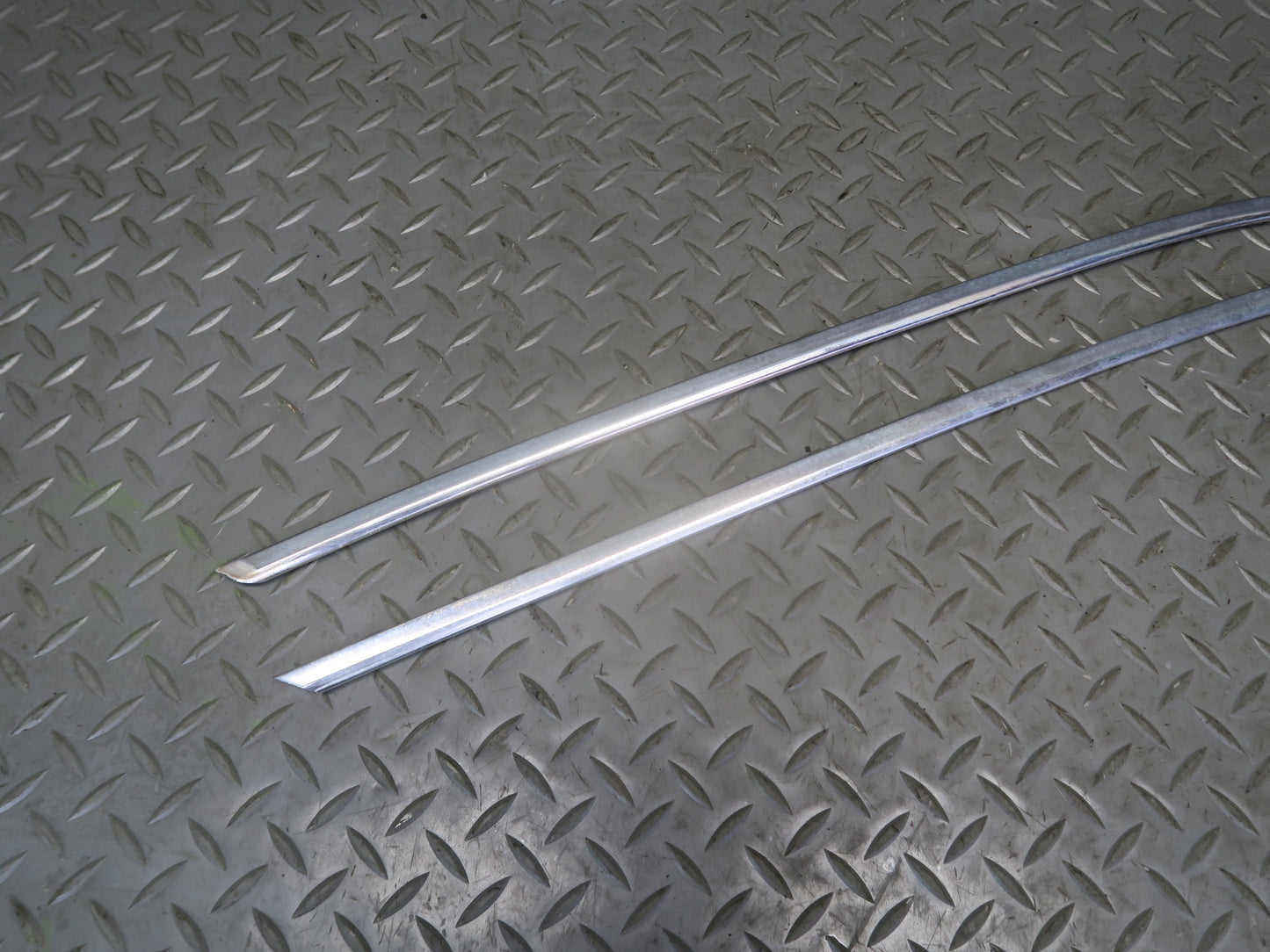 86-91 Mercedes W126 Sedan Set of 6 Front & Rear Right Door Chrome Molding OEM