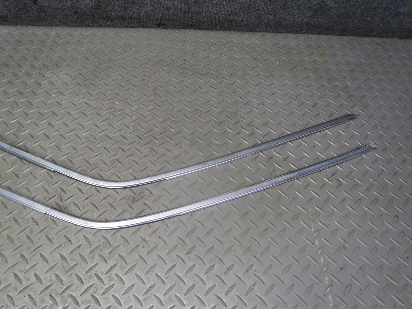 86-91 Mercedes W126 Sedan Set of 6 Front & Rear Right Door Chrome Molding OEM