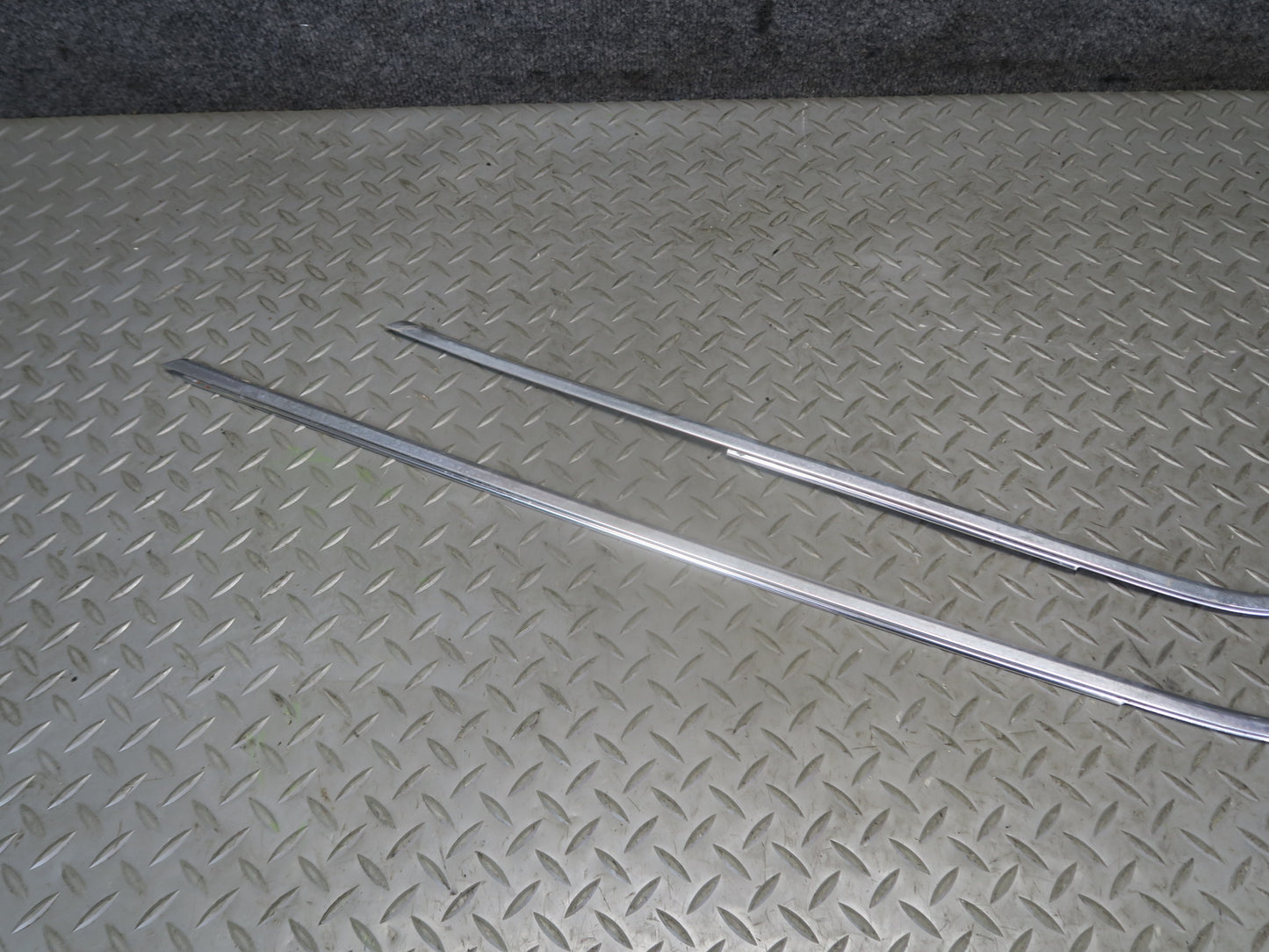 86-91 Mercedes W126 Sedan Set of 6 Front & Rear Right Door Chrome Molding OEM